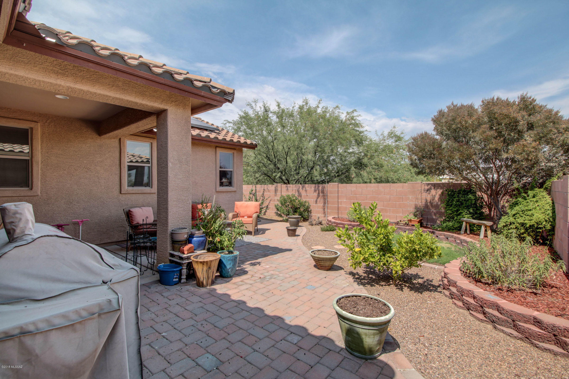 Paseo del Rio - Residential