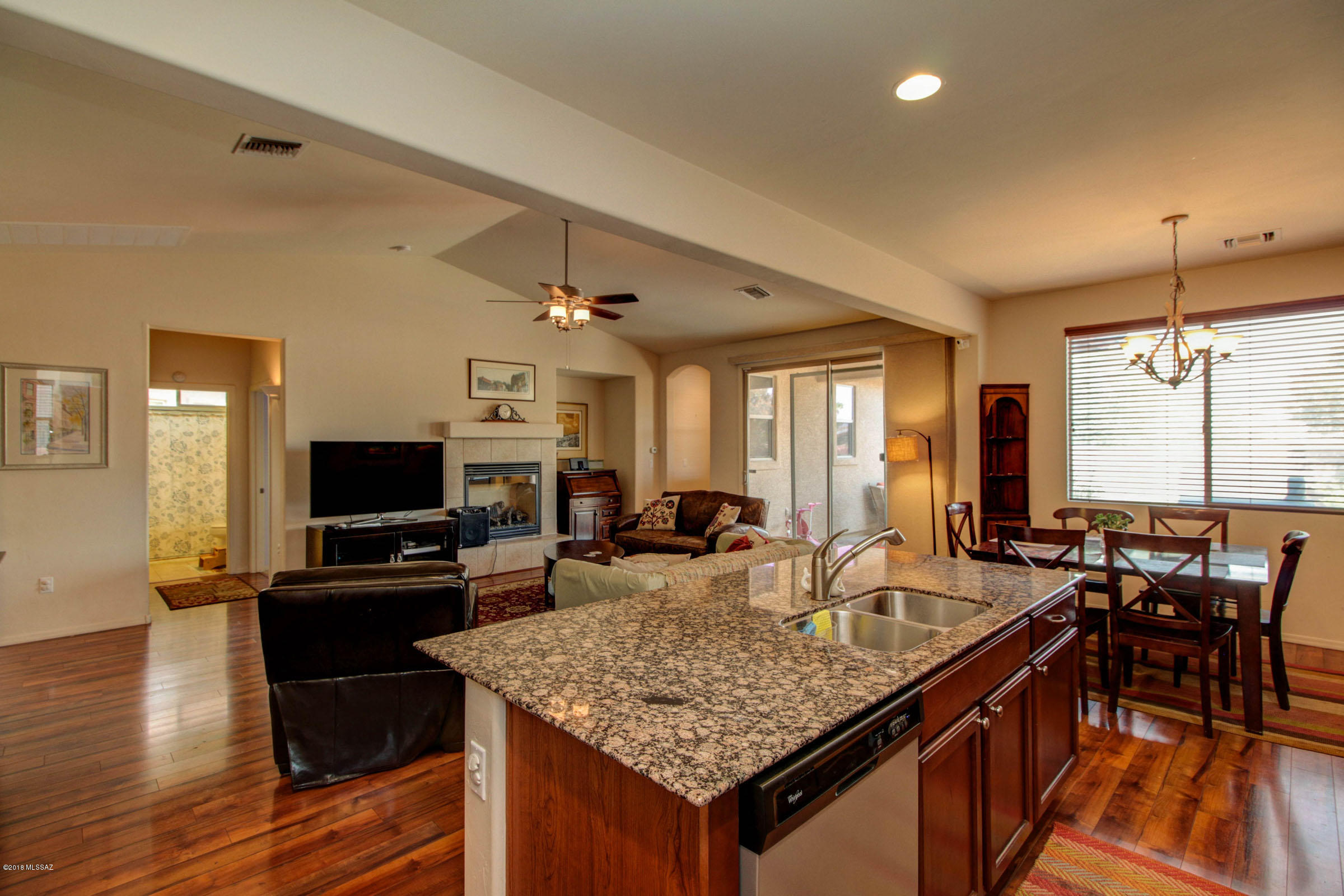 Paseo del Rio - Residential