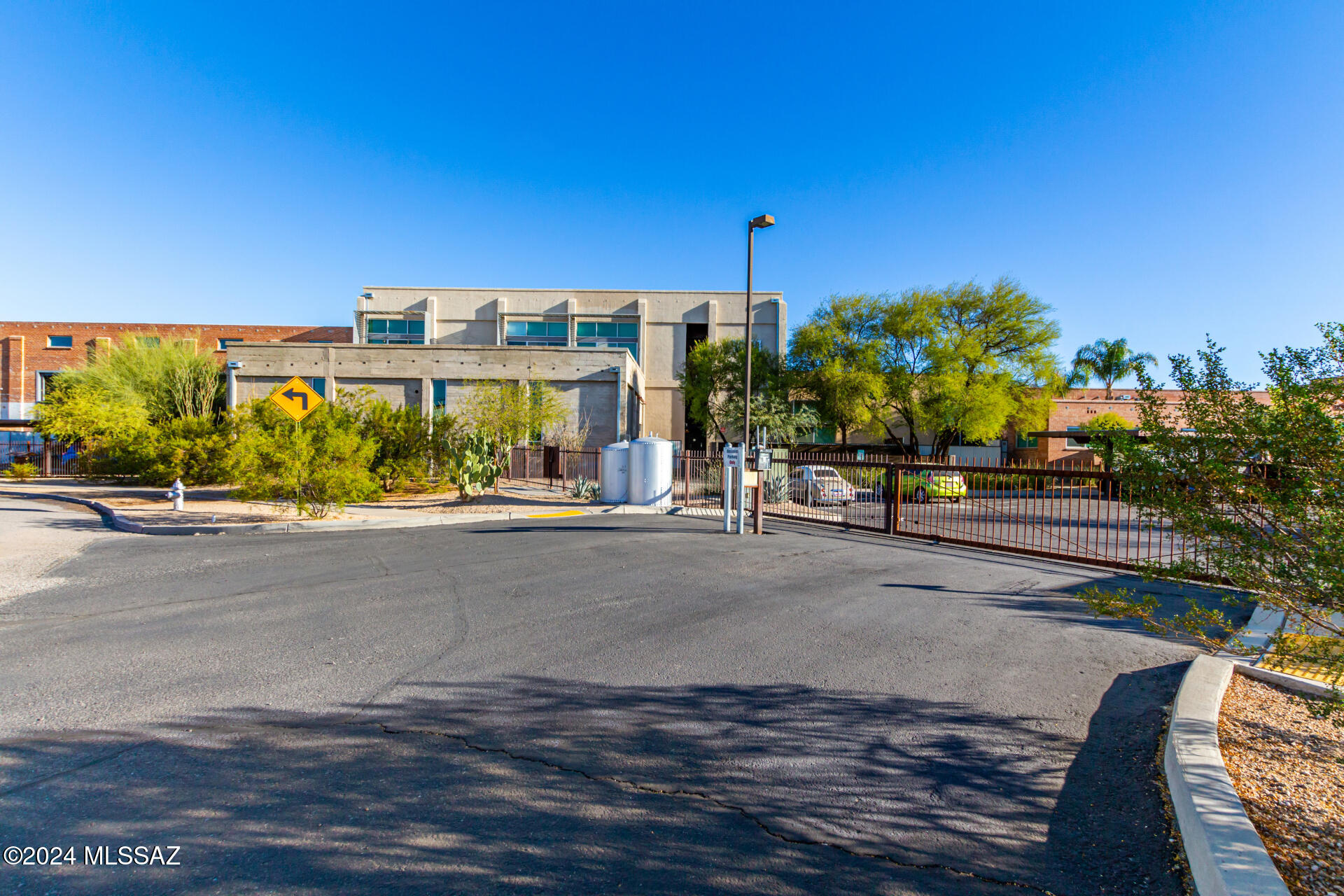 Gorgeous 1 bedroom 1.5 bath loft condominium in the much sought after Icehouse Lofts. The property boasts a heated pool, spa, and a workout center. The loft has a private patio and a walk in closet. A washer and dryer is included in the unit. This property is located close to downtown, shopping and entertainment. A covered parking spot is included. Also included is a storage located inside a separate building. Polished concrete floors and exposed ductwork add to the industrial feel of the space.You do not want to miss this one! Call today to schedule a tour of your new home.