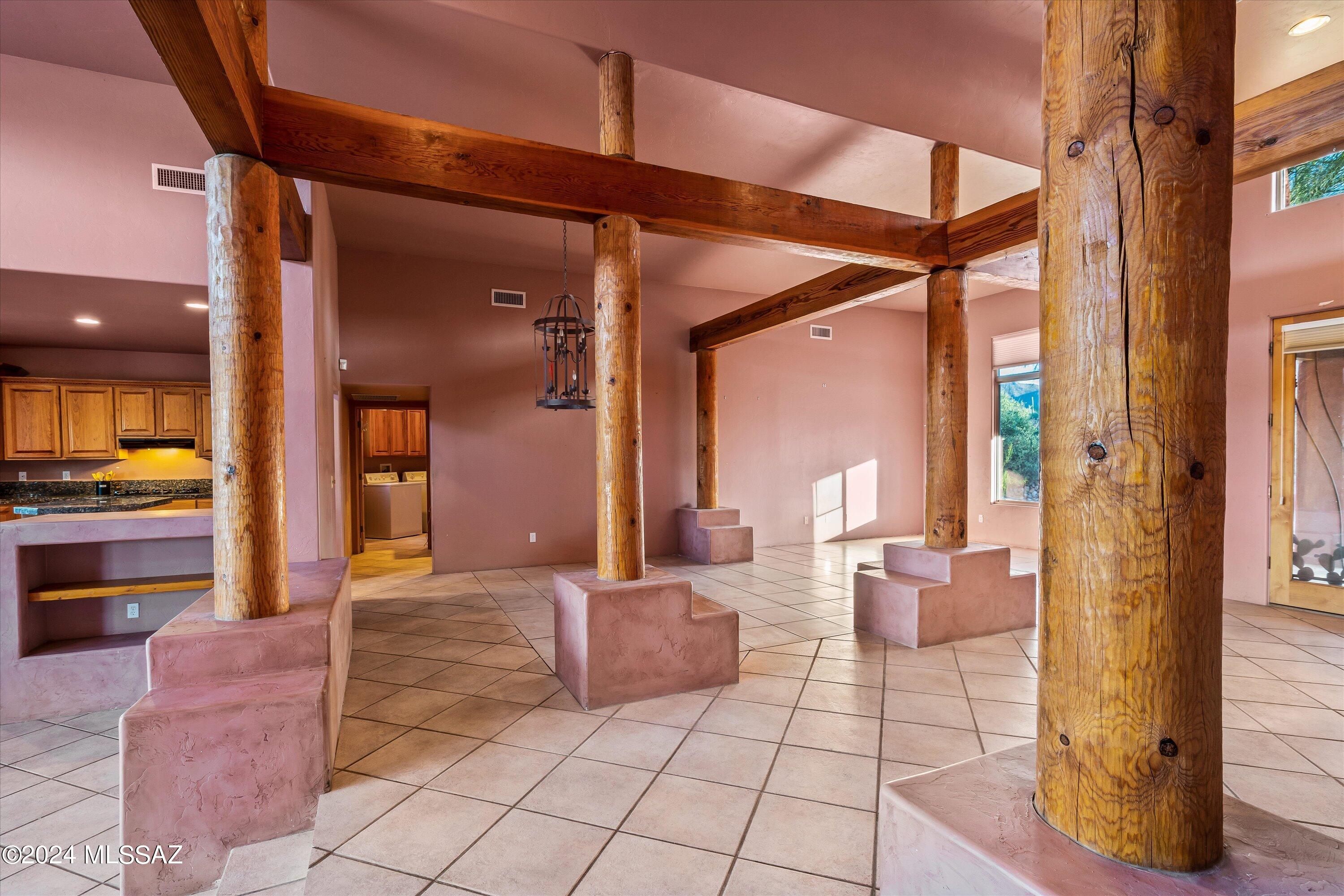 Los Arroyos Del Oeste (1-84) - Residential
