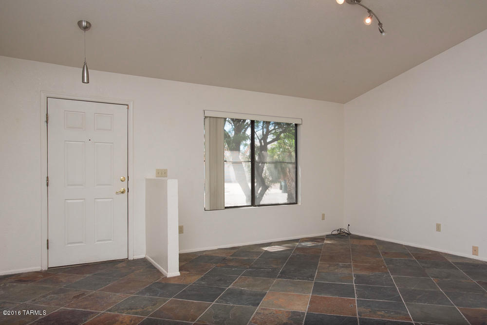 Elliott Homes At Rita Ranch (1-521) - Residential
