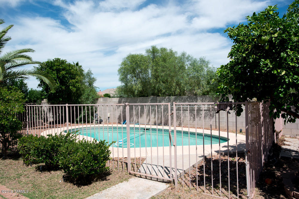Elliott Homes At Rita Ranch (1-521) - Residential