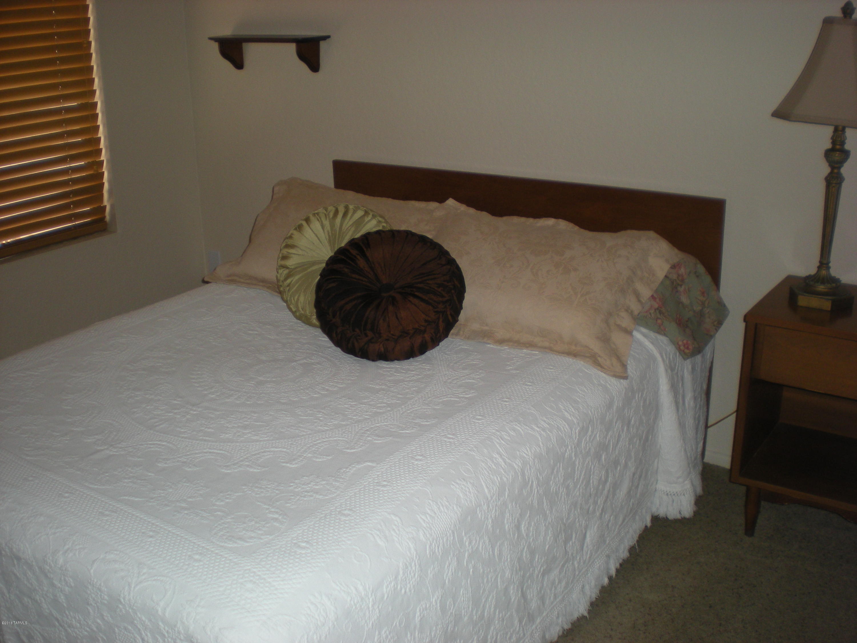 Summertree Condominiums (1-224) - Residential Lease