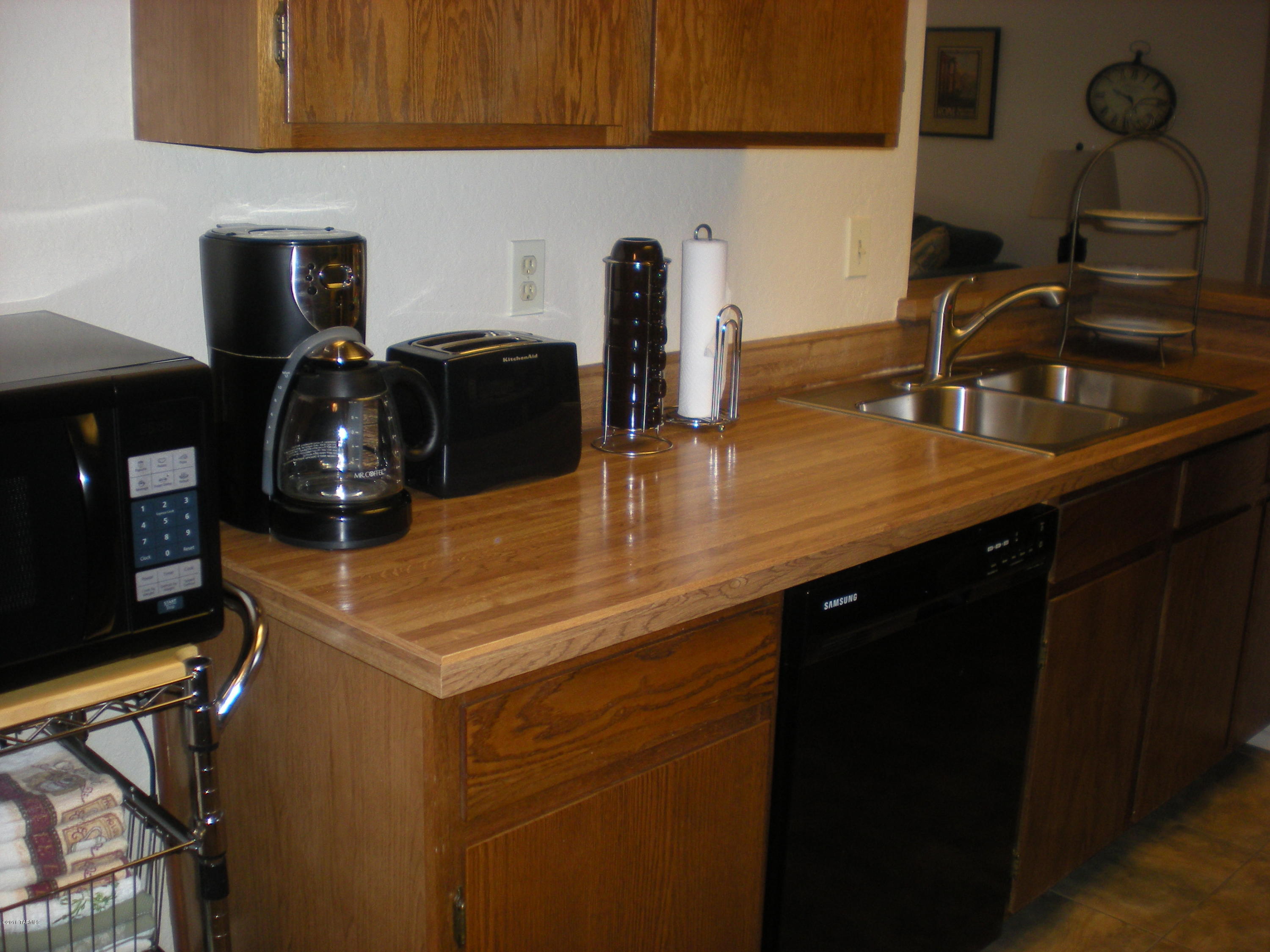 Summertree Condominiums (1-224) - Residential Lease