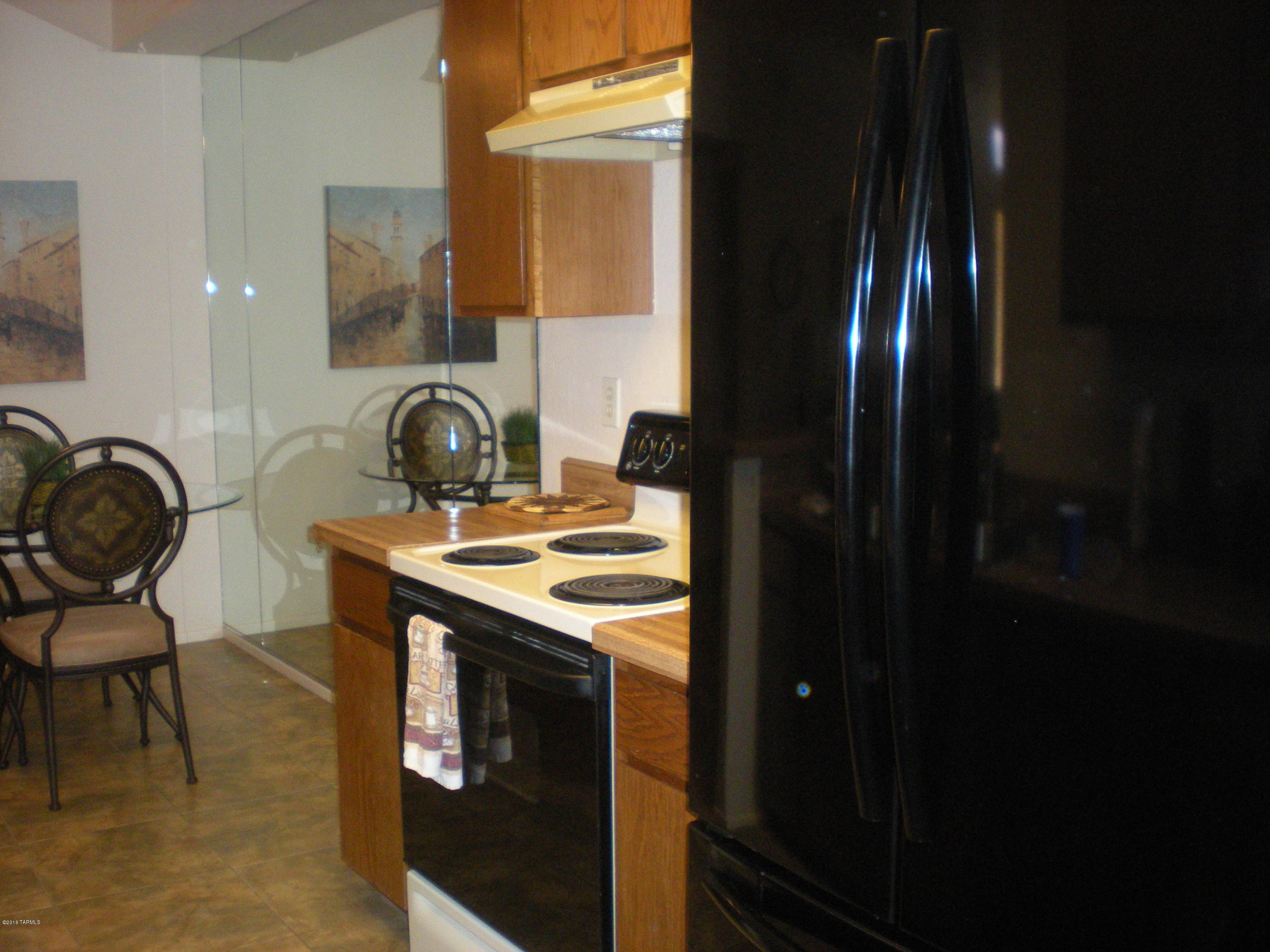 Summertree Condominiums (1-224) - Residential Lease