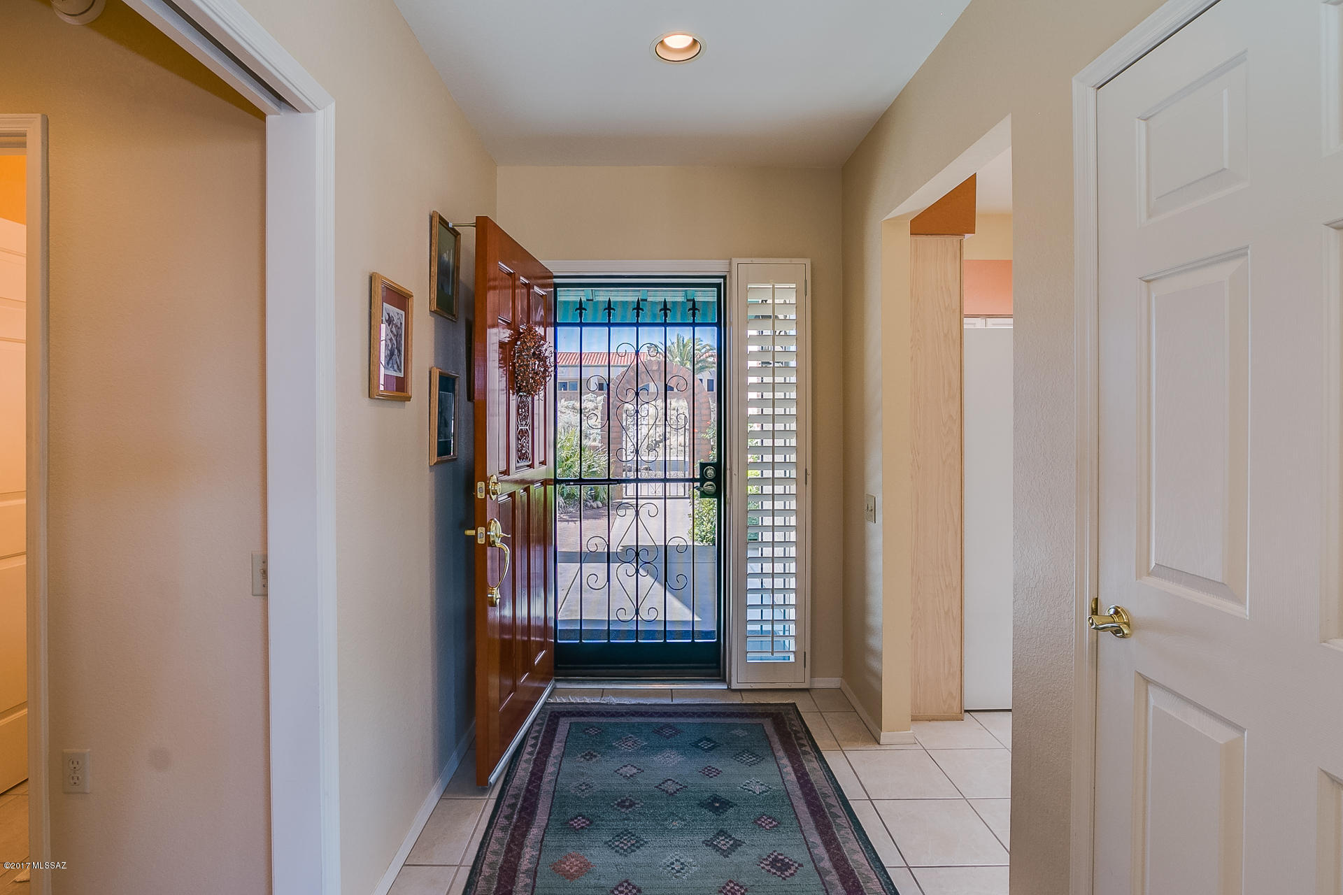 San Ignacio Vistas (101-113,224-228) - Residential