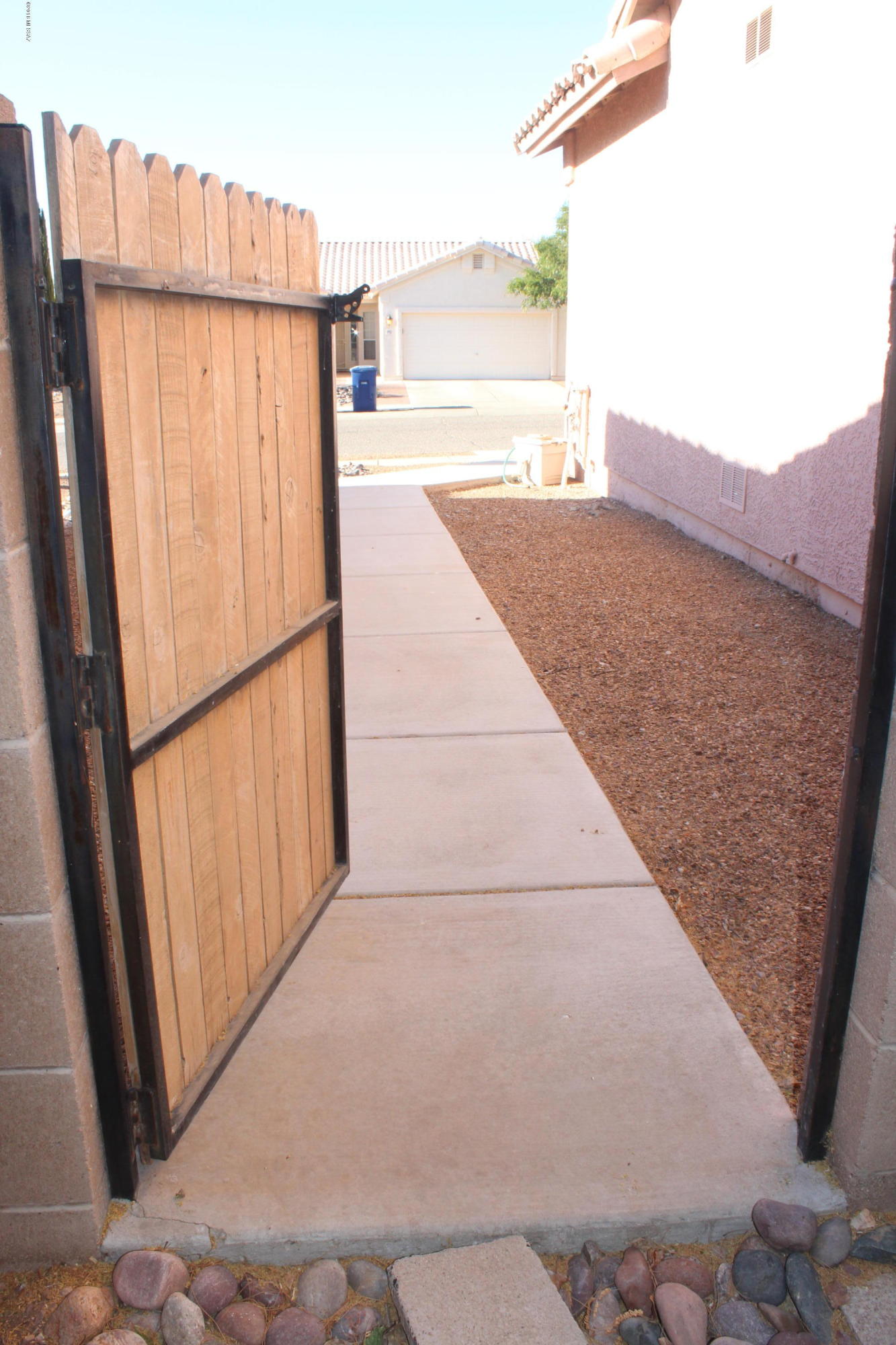 Hacienda Del Oro (1-78) - Residential