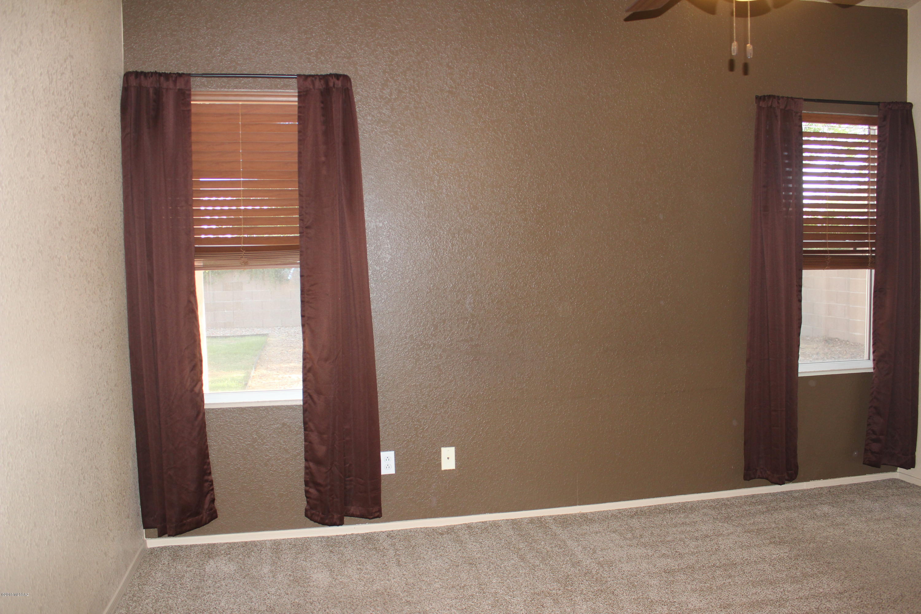 Hacienda Del Oro (1-78) - Residential