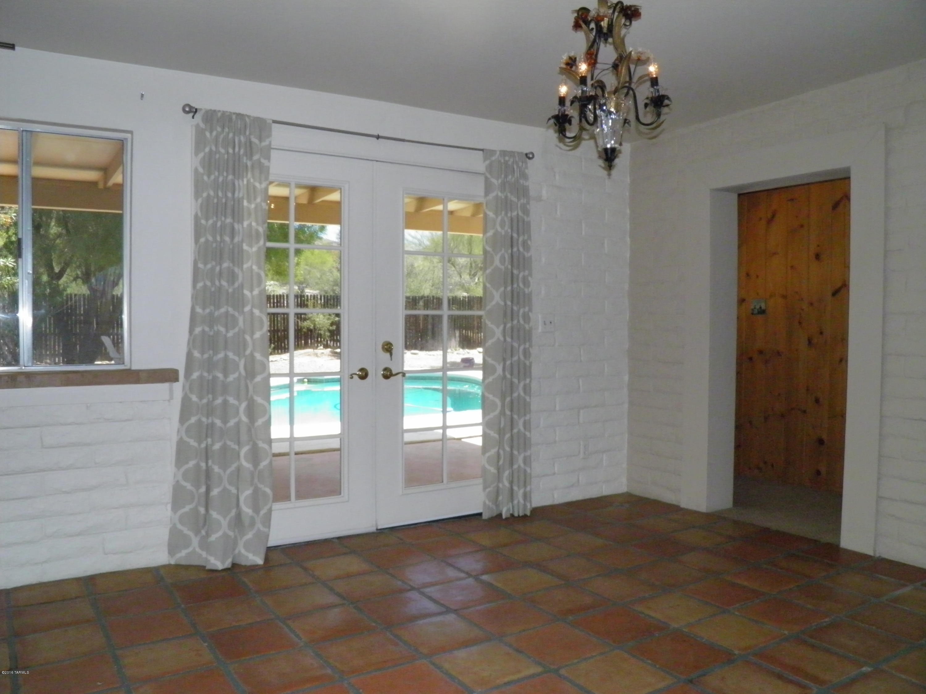 Rancho Catalina(107-221) - Residential