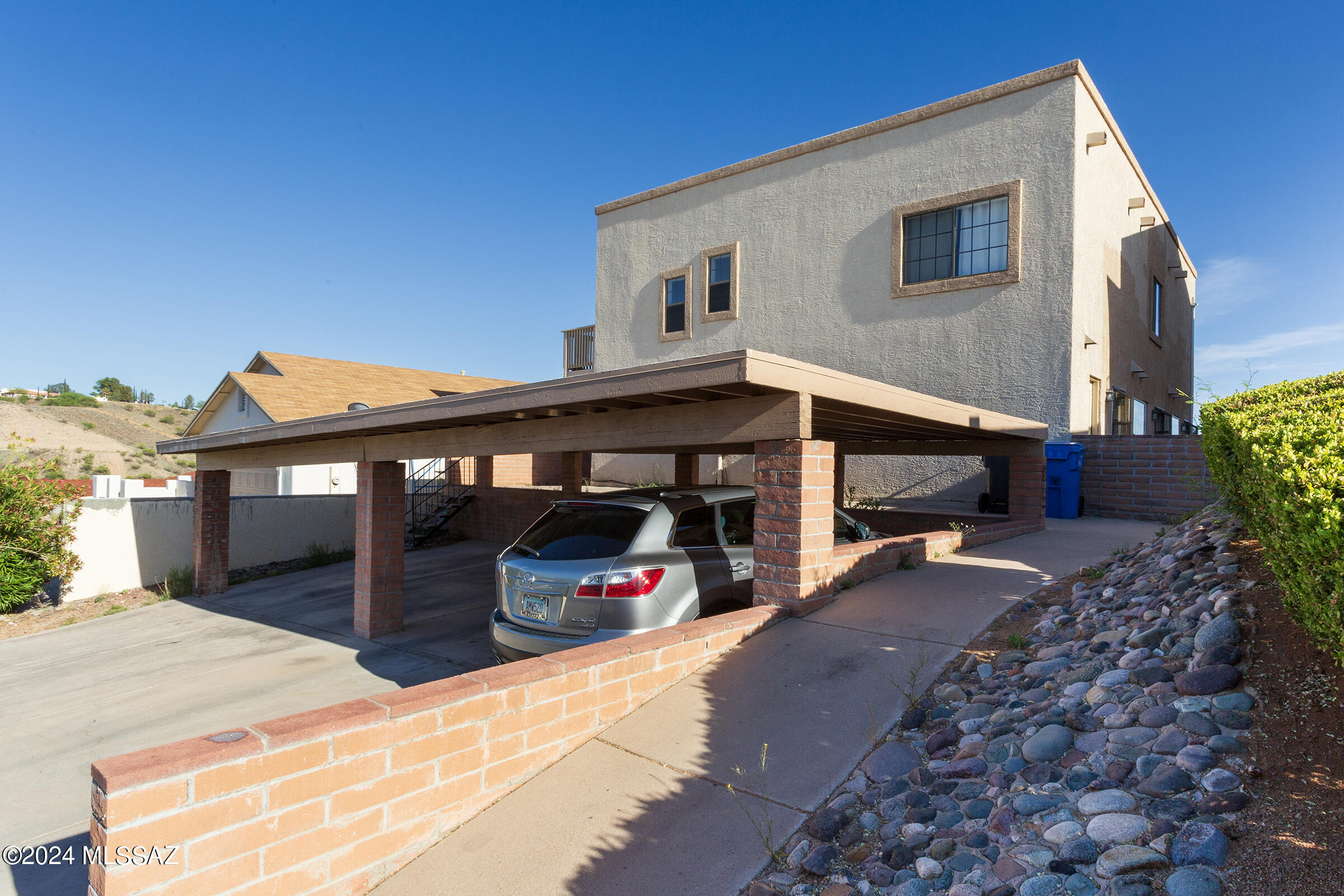 Rolling Hills - Residential Lease