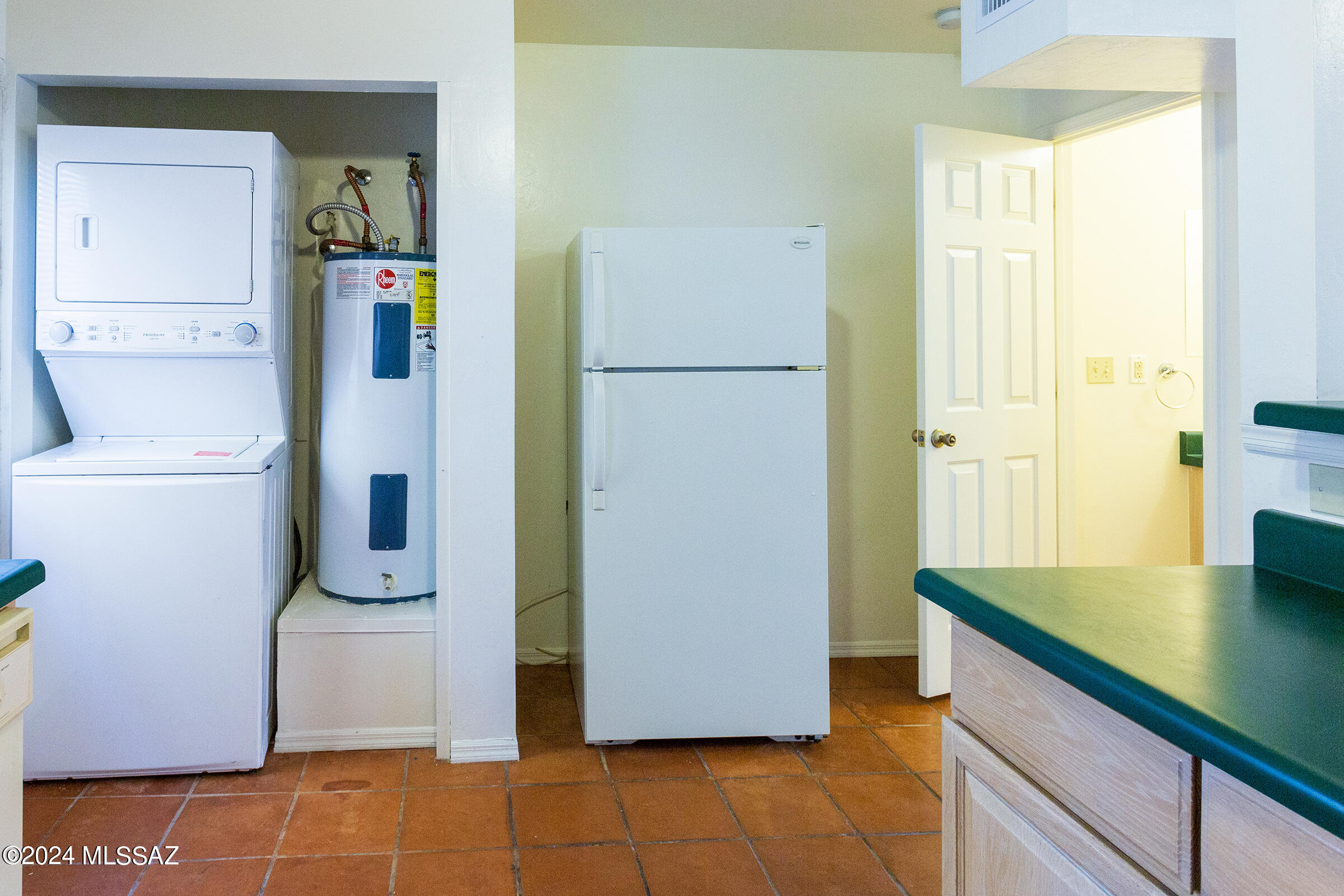Rolling Hills - Residential Lease