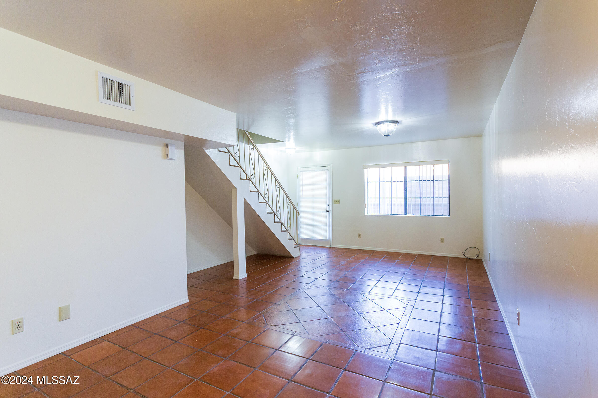 Rolling Hills - Residential Lease