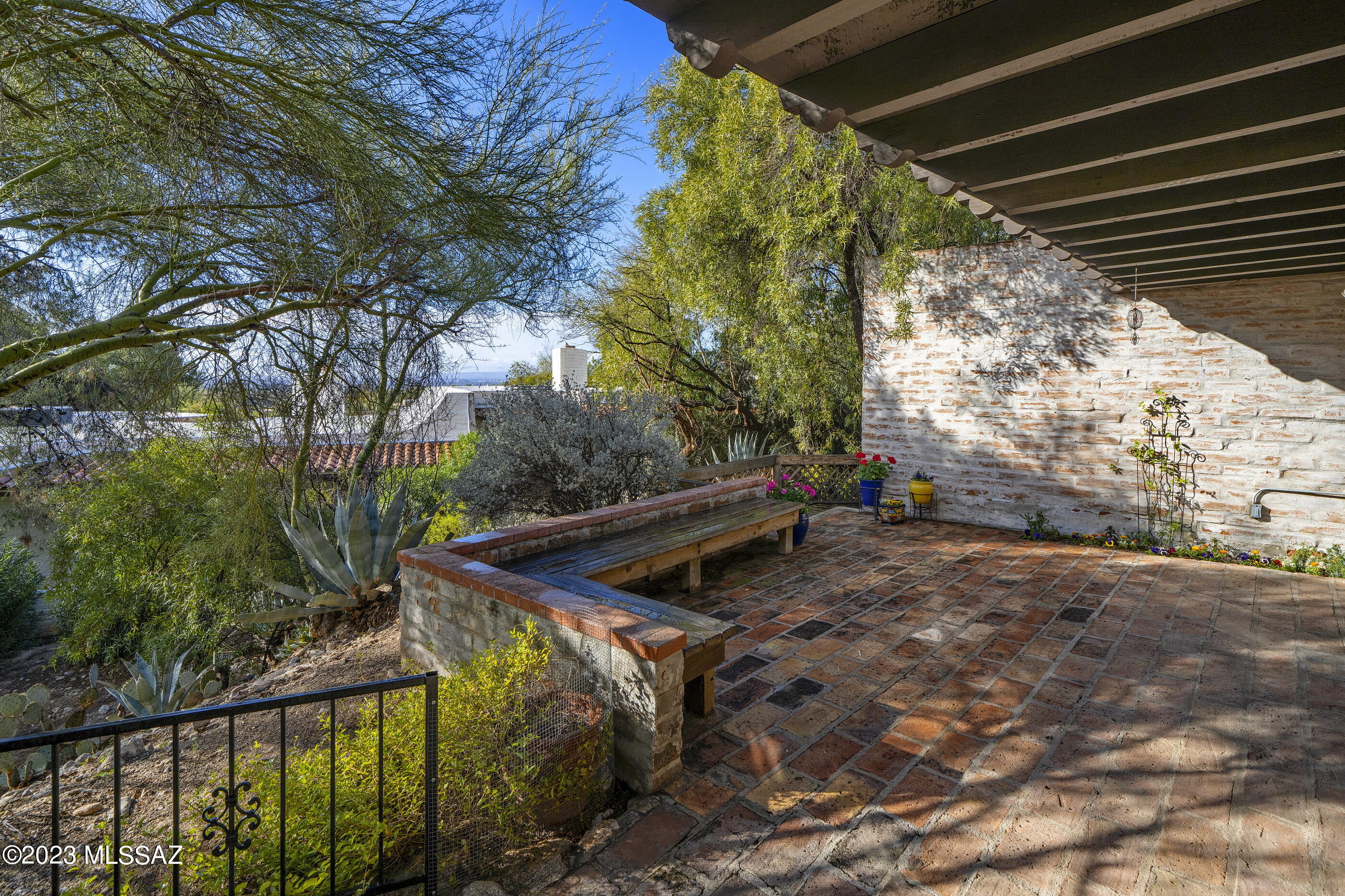 Posada Real Townhomes (1-16) - Residential