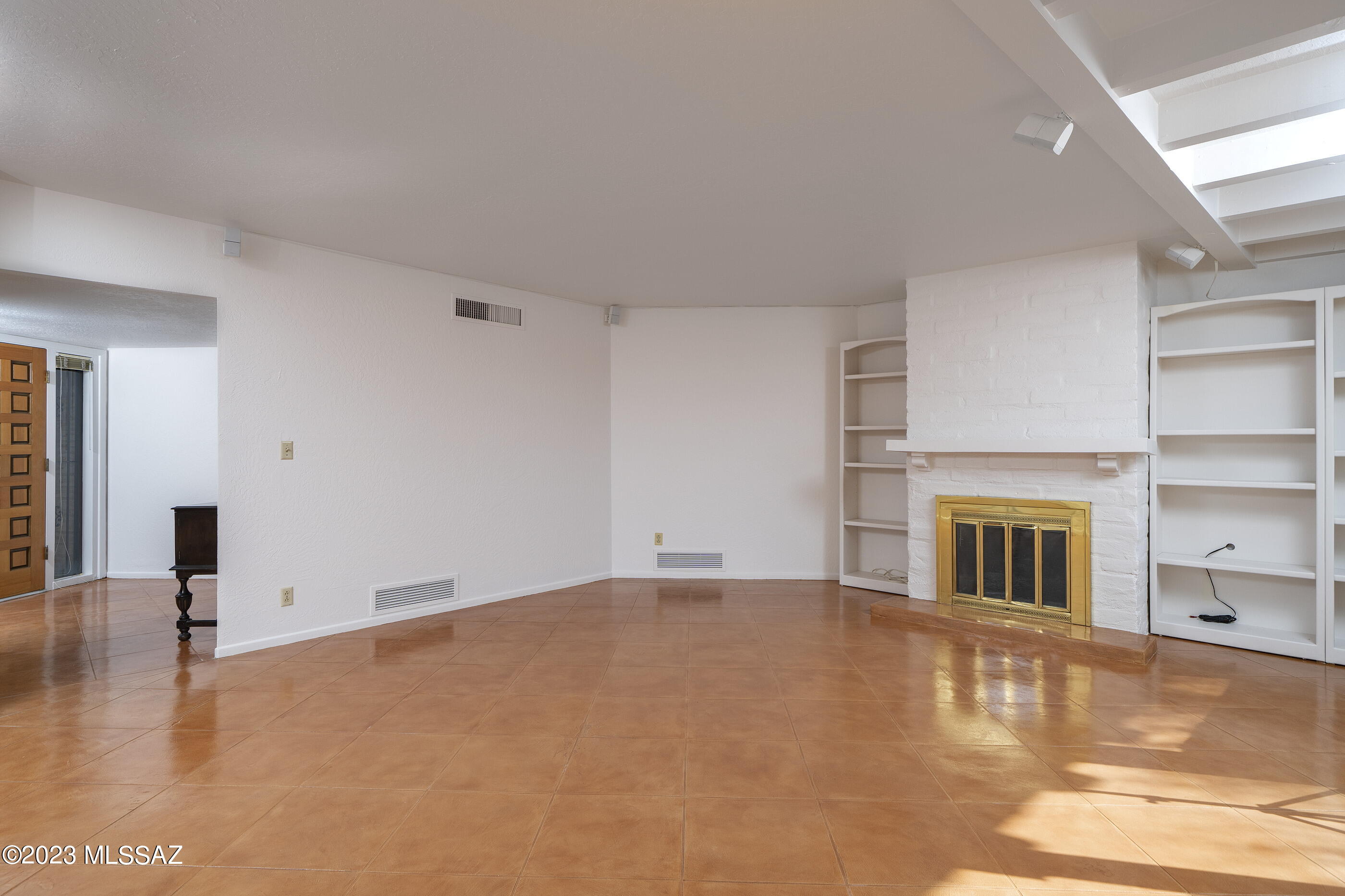 Posada Real Townhomes (1-16) - Residential