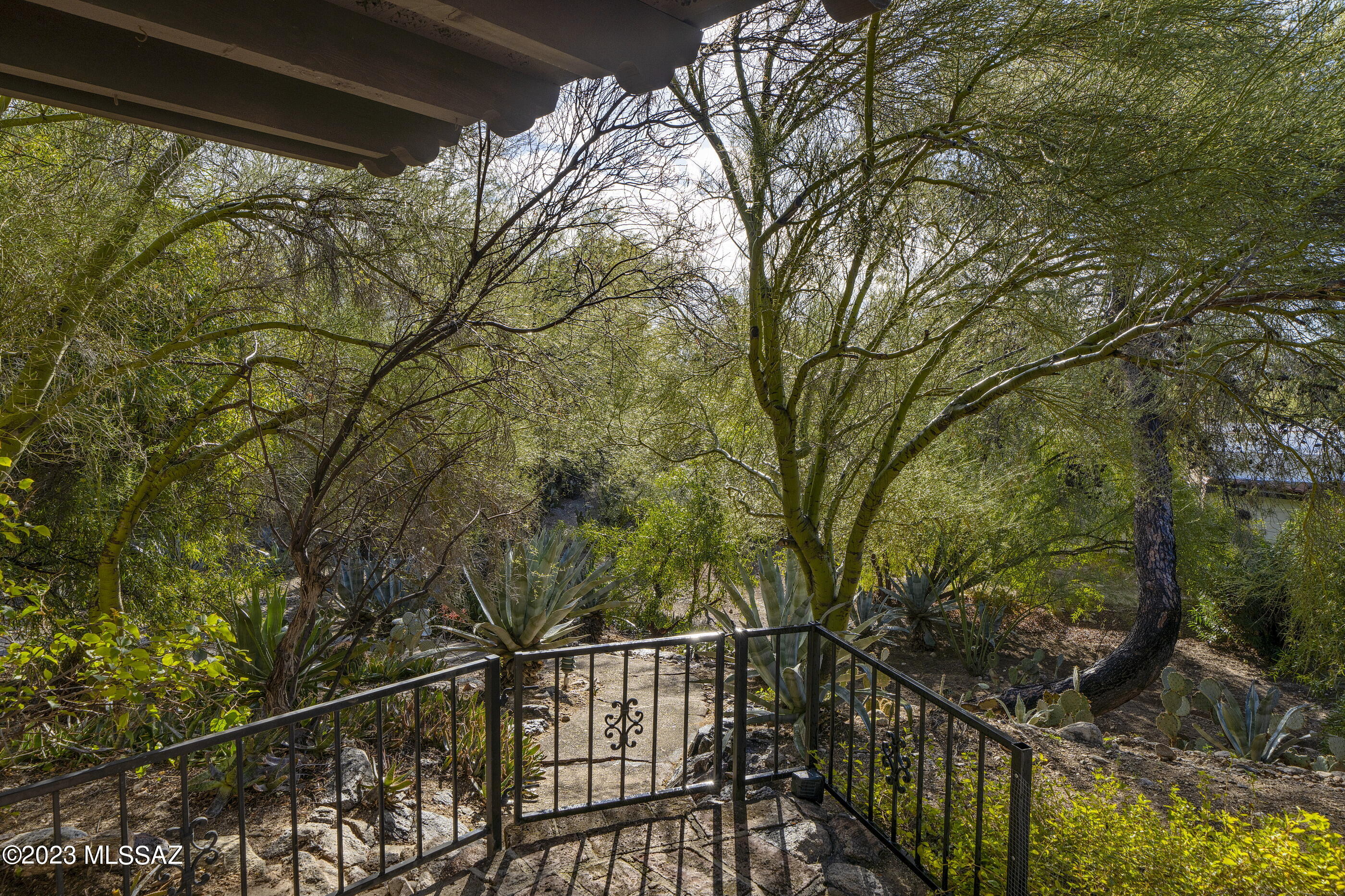 Posada Real Townhomes (1-16) - Residential