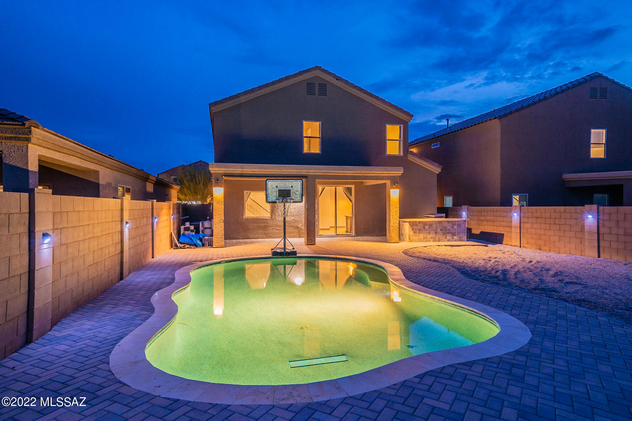 Vista Del Lago Norte SQ20140780198 - Residential