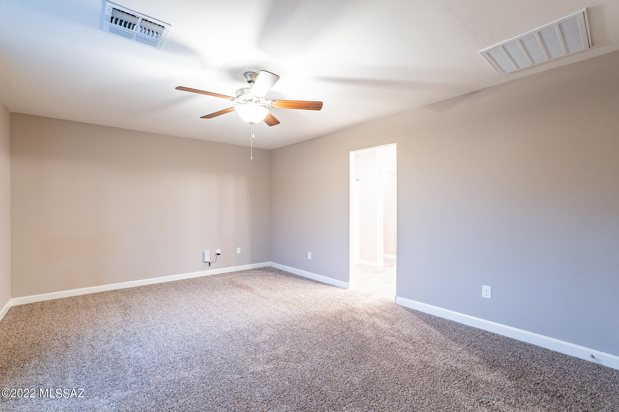 Vista Del Lago Norte SQ20140780198 - Residential