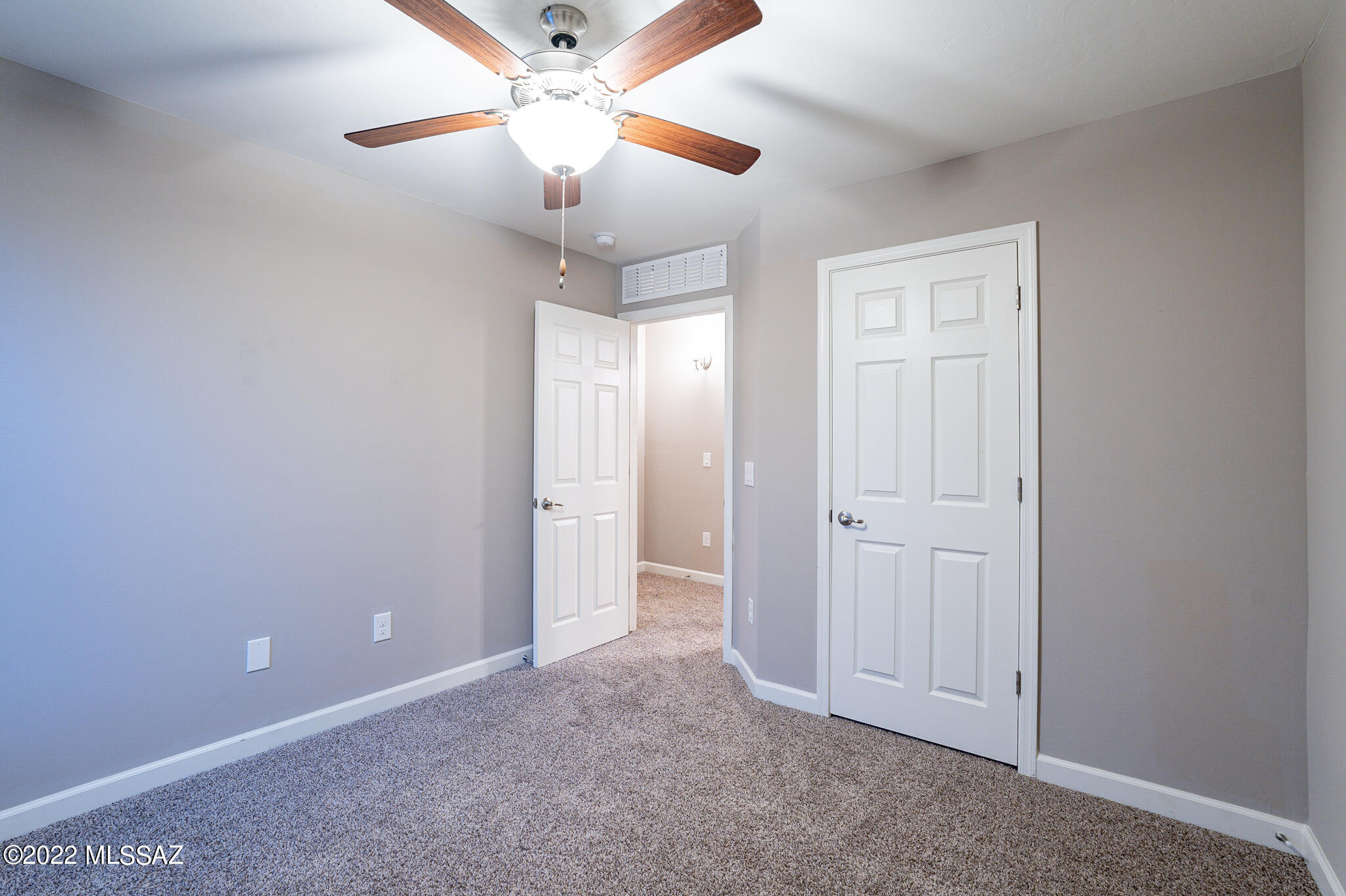 Vista Del Lago Norte SQ20140780198 - Residential