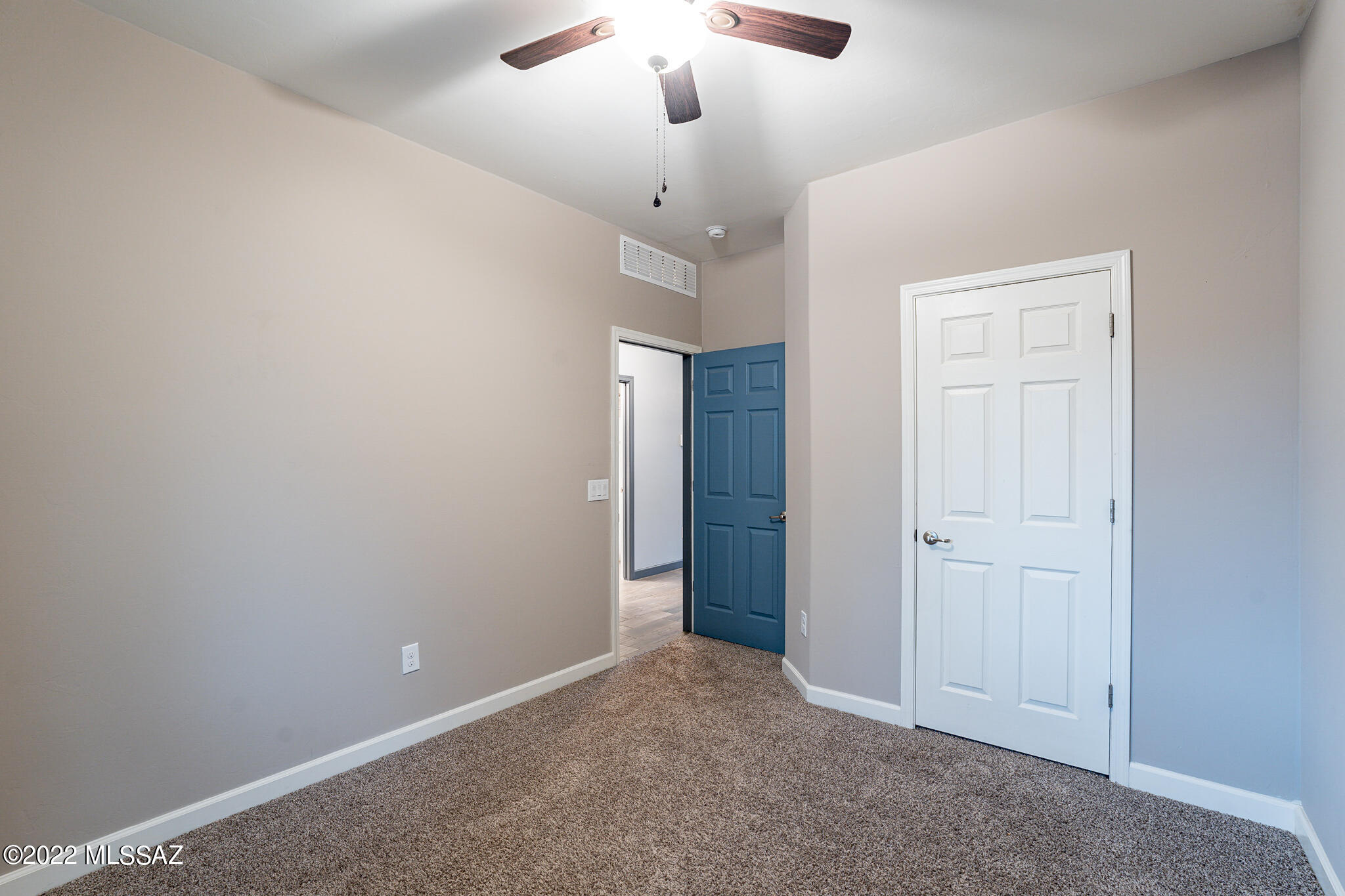 Vista Del Lago Norte SQ20140780198 - Residential