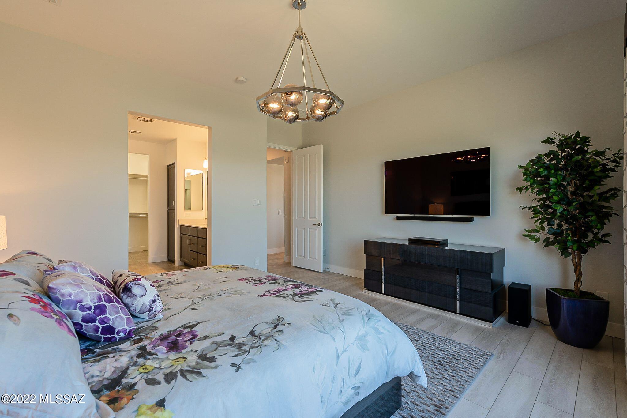 Quail Creek II Unit 33B SQ20161810746 - Residential