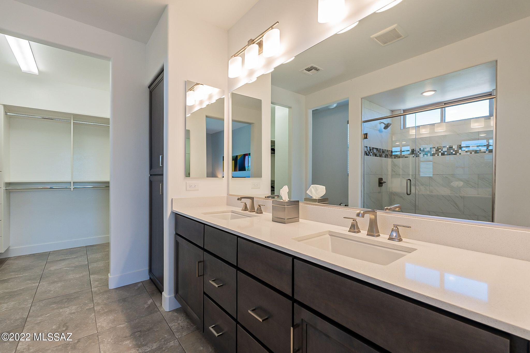 Quail Creek II Unit 33B SQ20161810746 - Residential