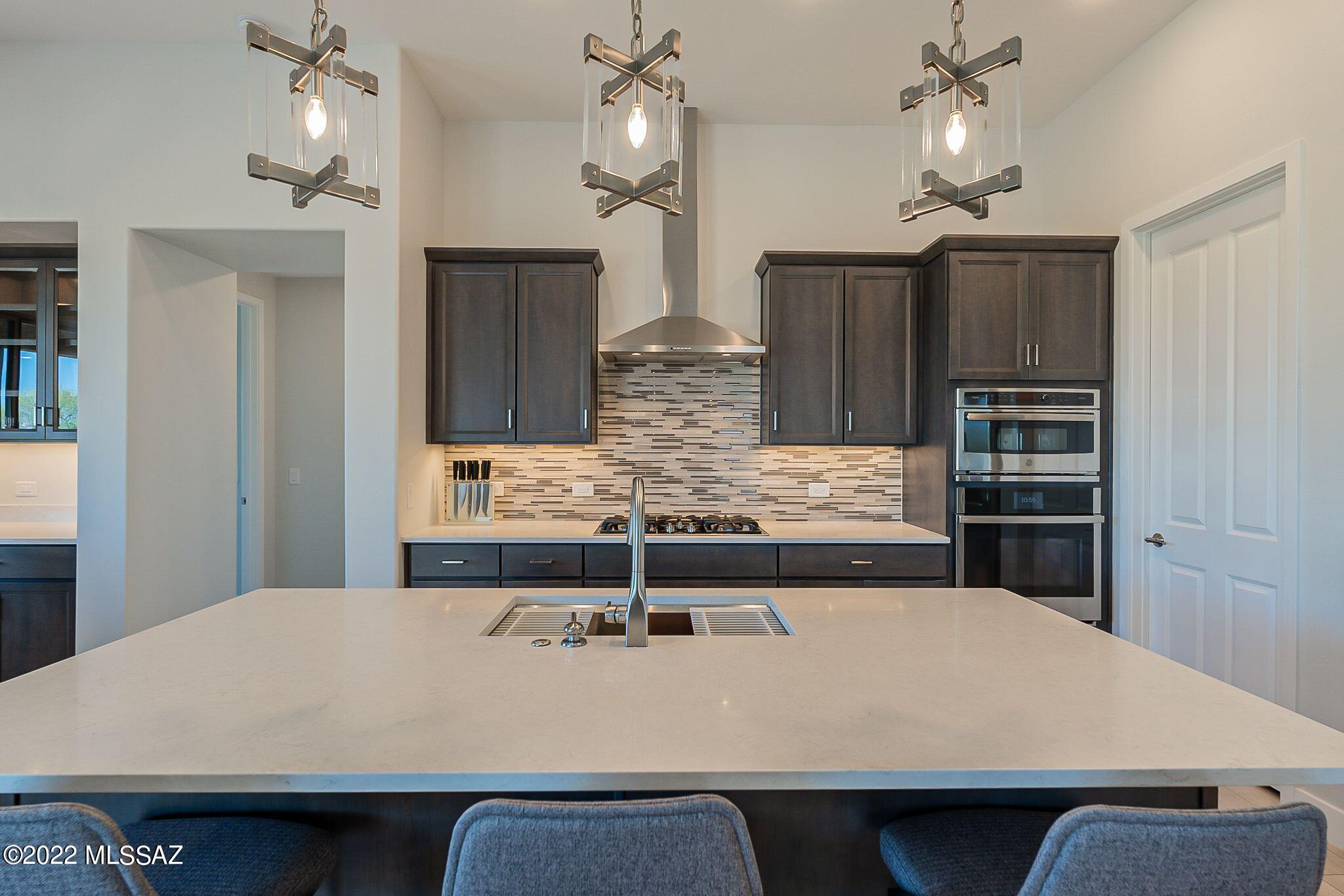 Quail Creek II Unit 33B SQ20161810746 - Residential