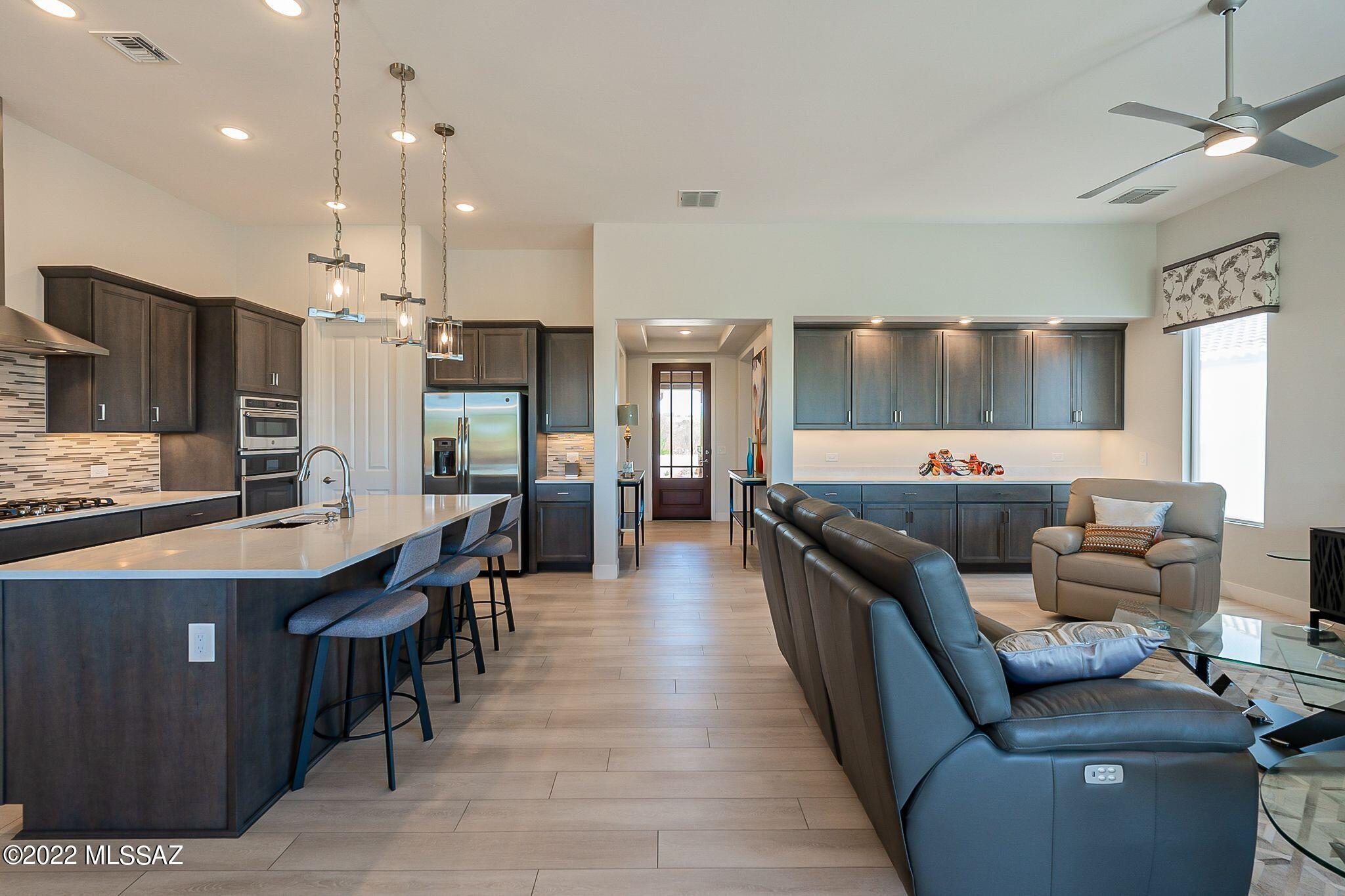 Quail Creek II Unit 33B SQ20161810746 - Residential