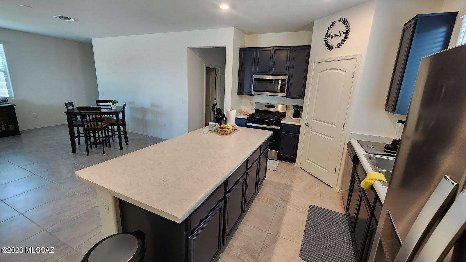 Gladden Farms Block 27 Phase 2 - Residential Lease