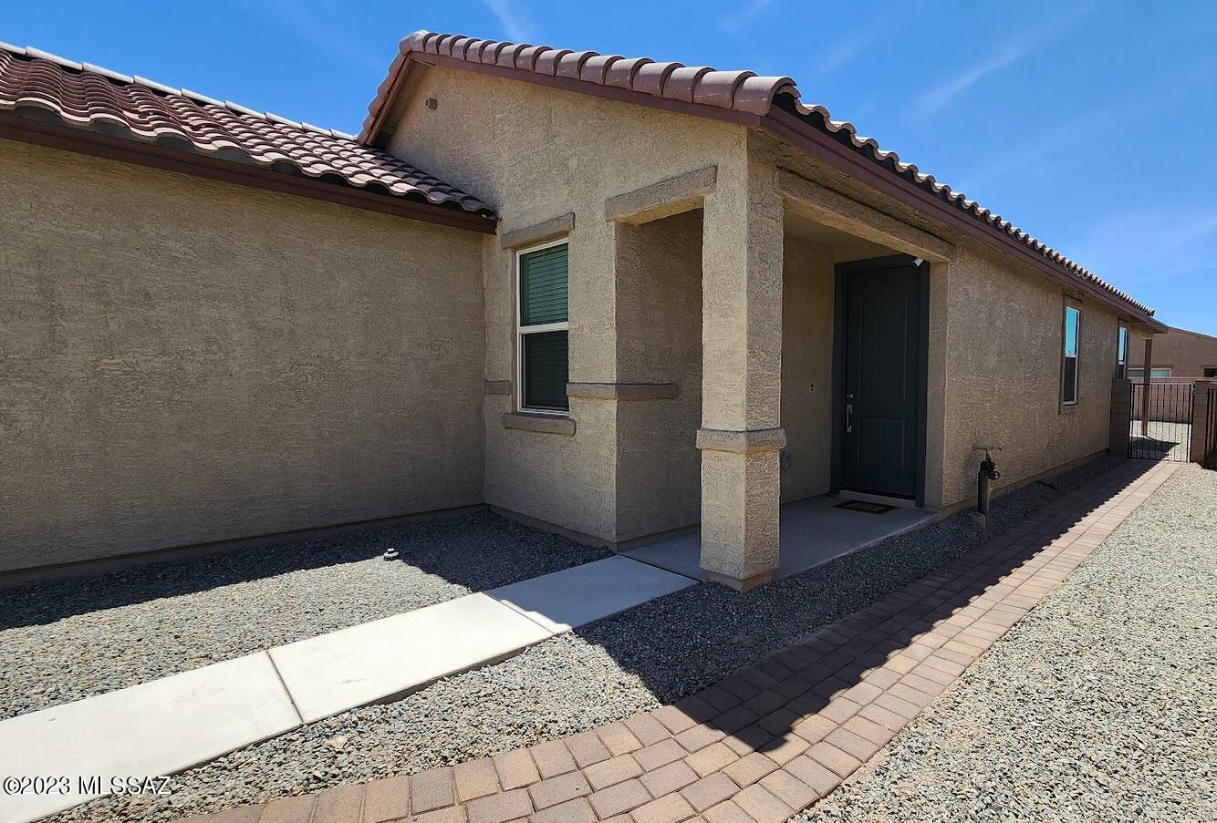 Gladden Farms Block 27 Phase 2 - Residential Lease
