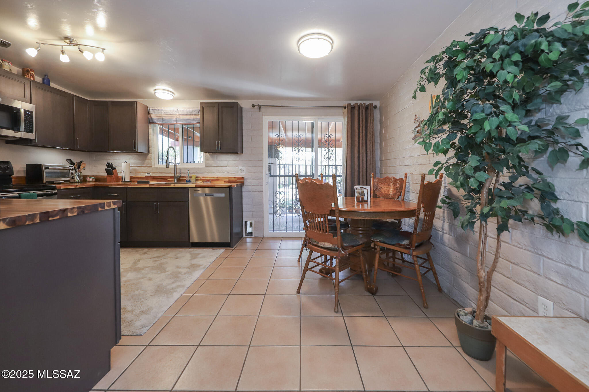 Olive Grove (596-684) - Residential