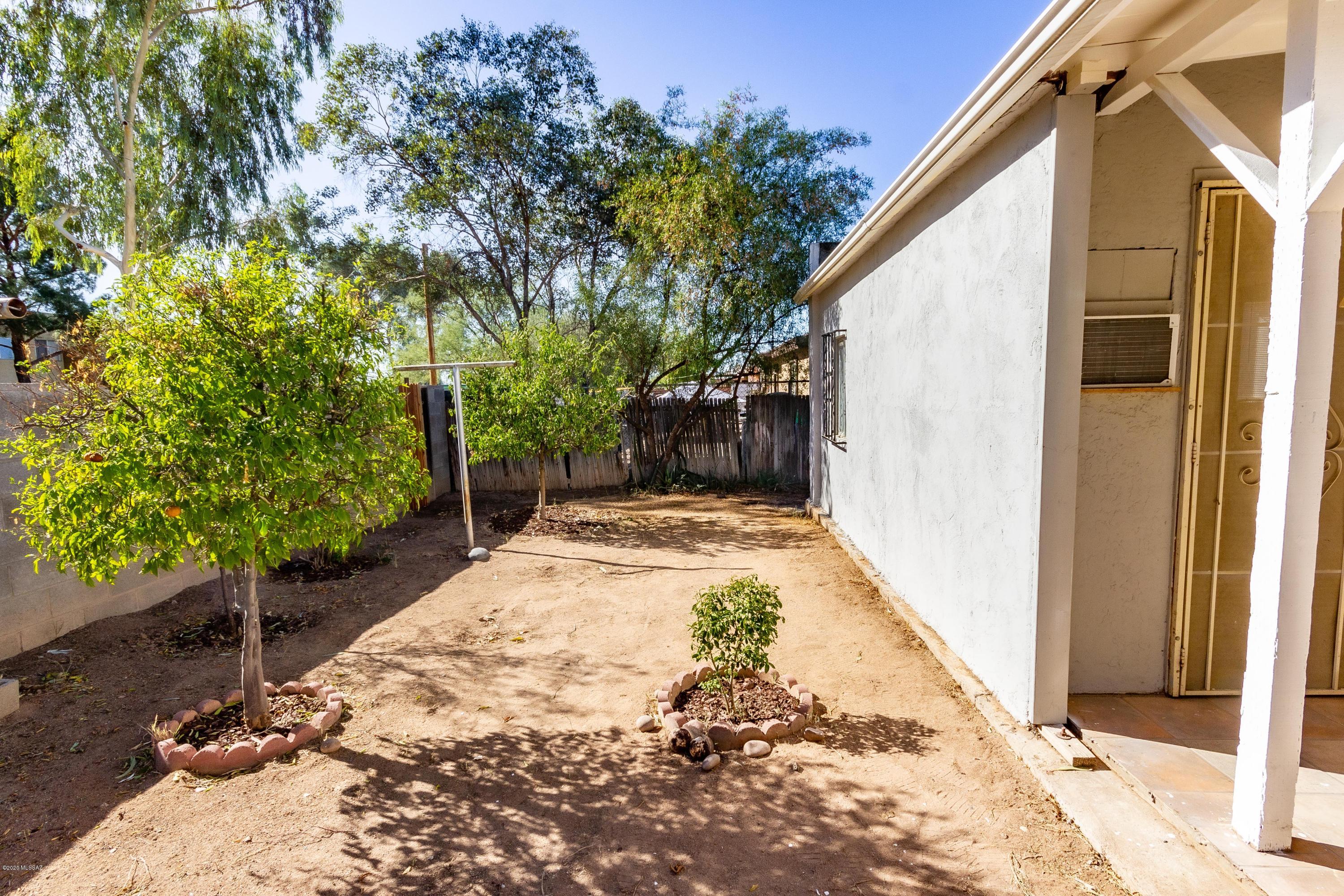 Casas De Santa Maria (1-26) - Residential