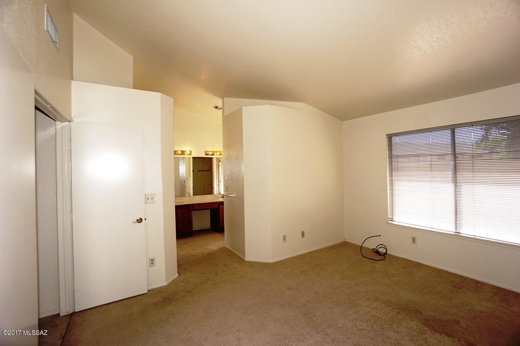 Mission West (1-370) - Residential Lease