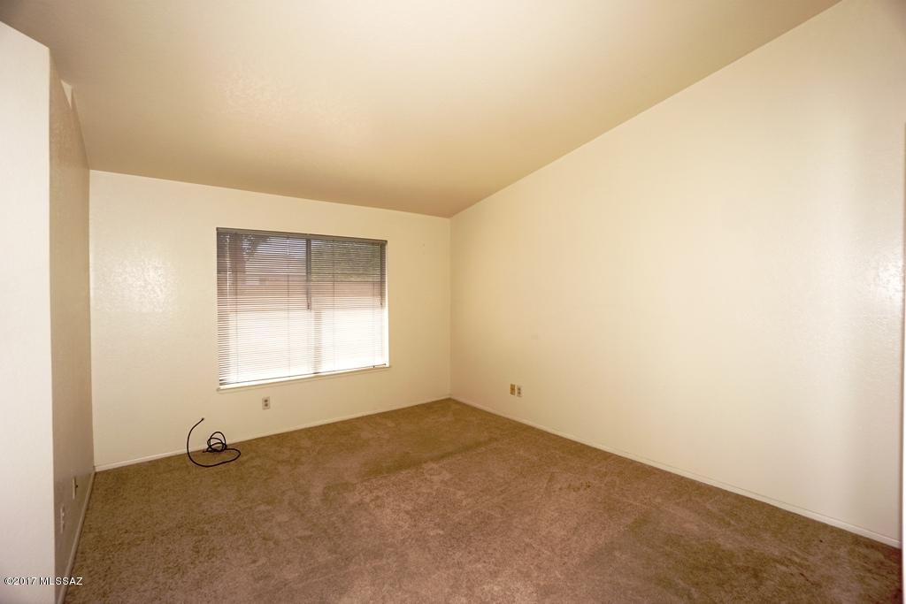 Mission West (1-370) - Residential Lease