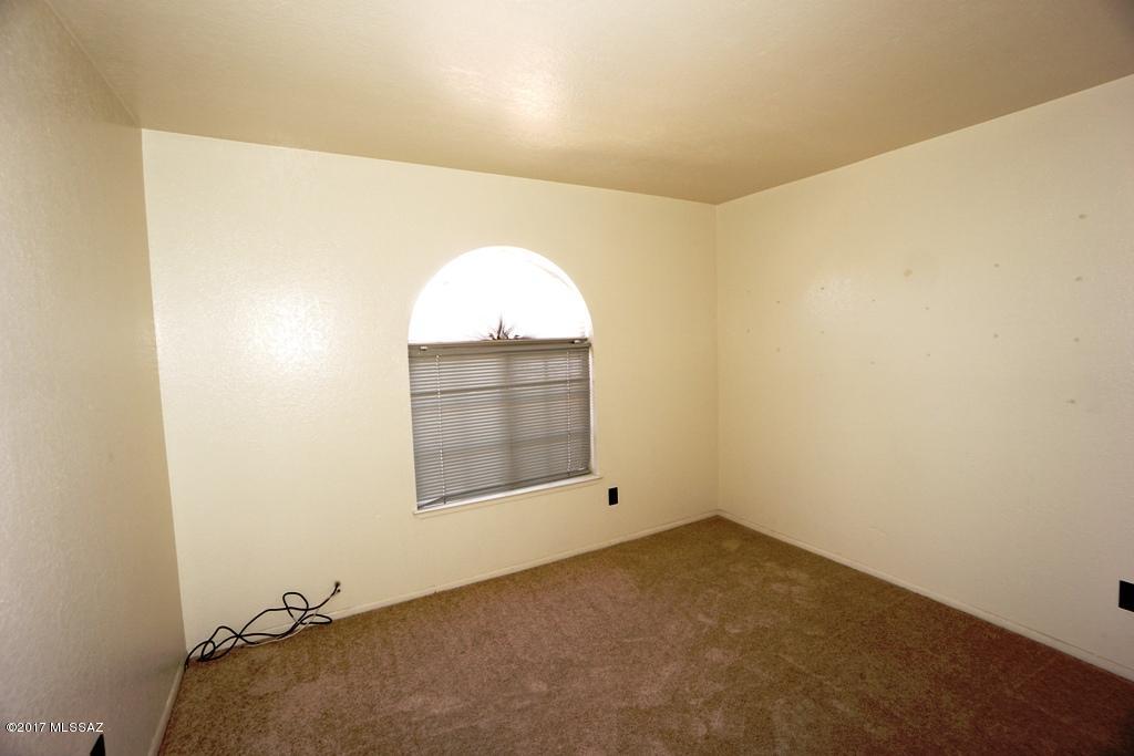 Mission West (1-370) - Residential Lease
