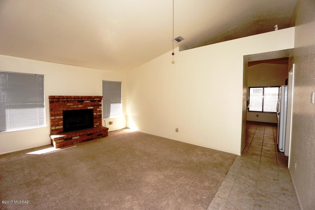 Mission West (1-370) - Residential Lease