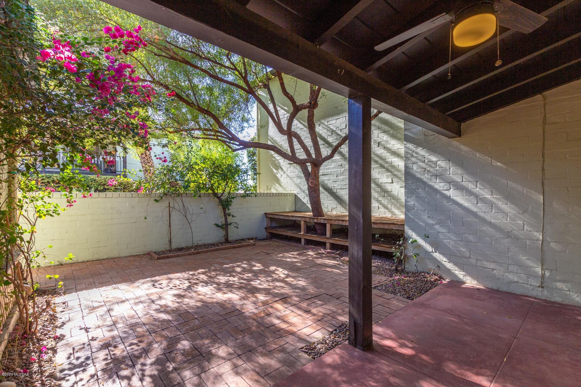 El Encanto Apartments - Residential