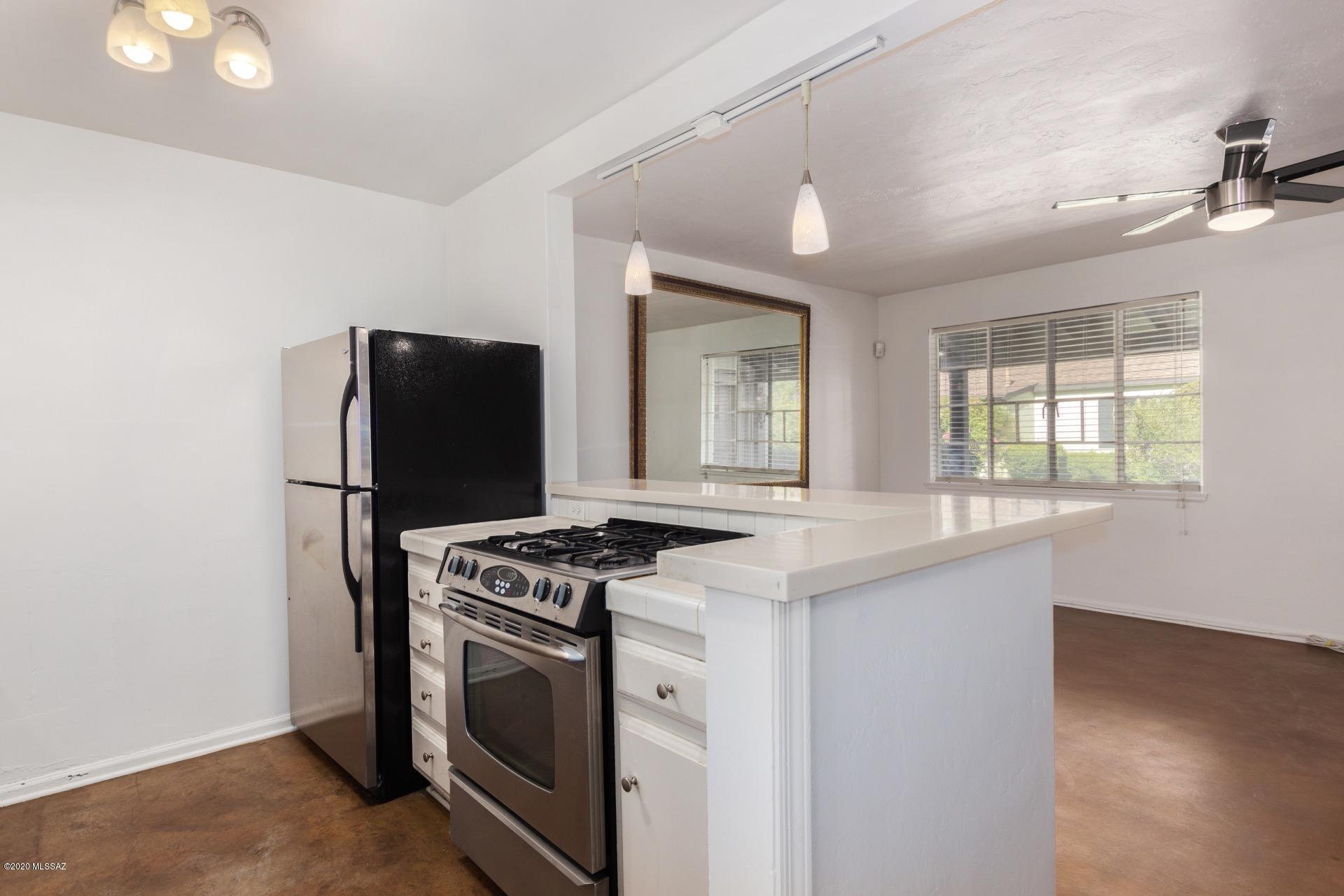 El Encanto Apartments - Residential
