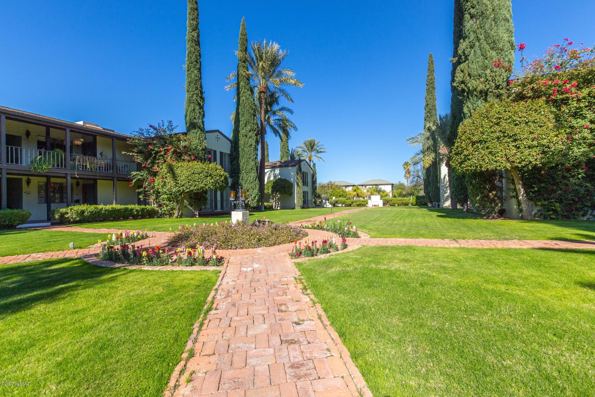 El Encanto Apartments - Residential