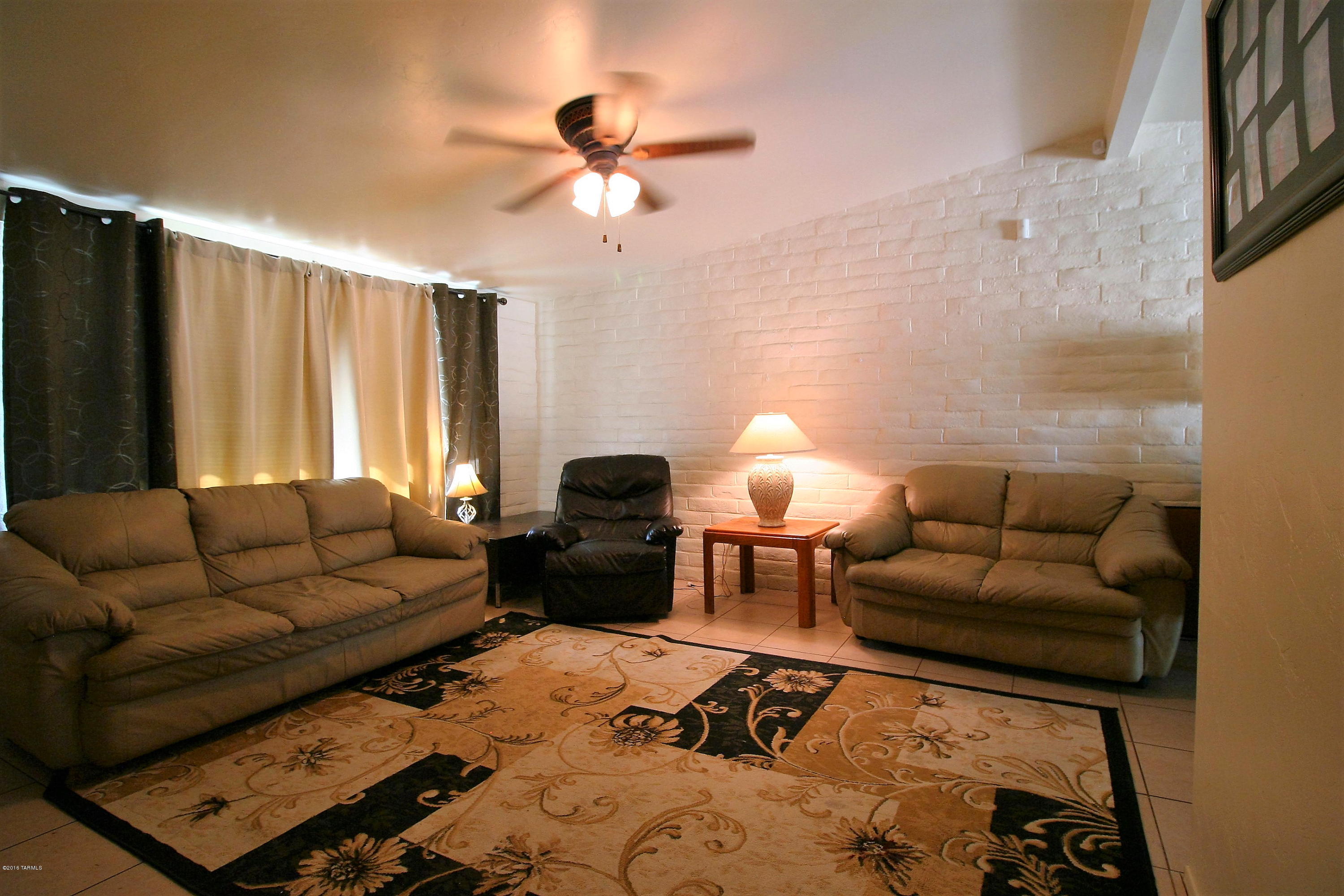 La Cholla - Residential