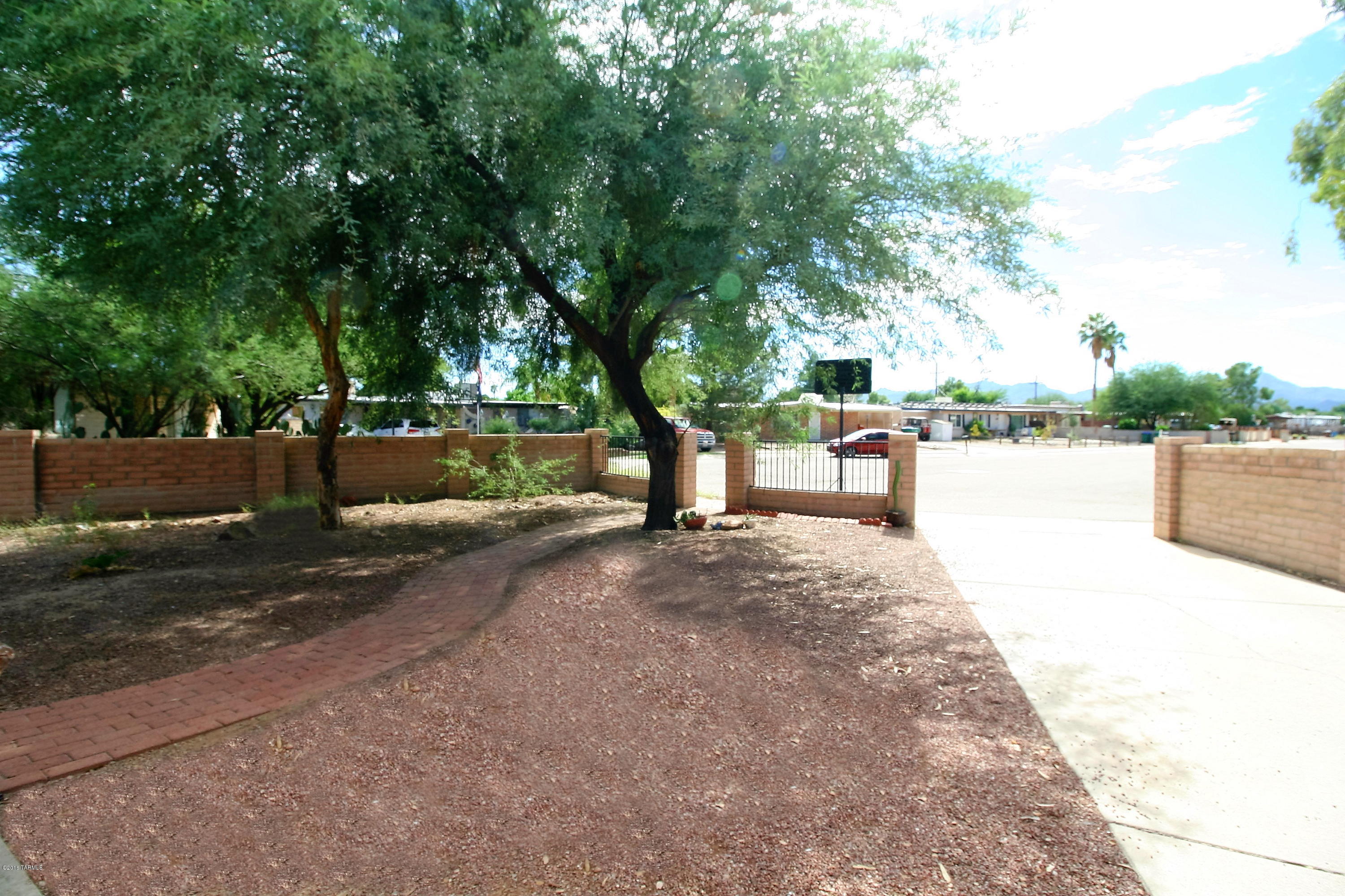 La Cholla - Residential