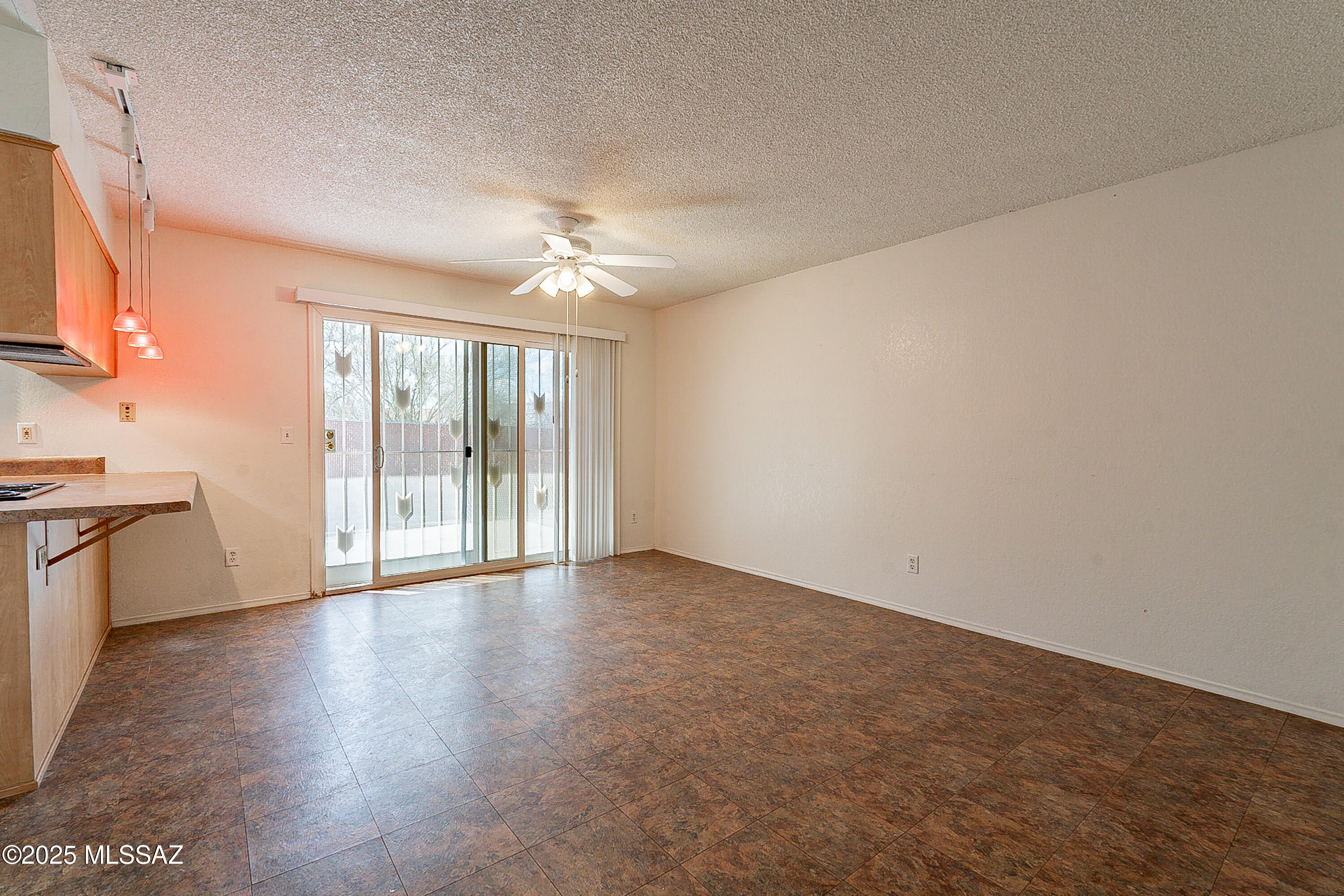 Quail Hollow (1-18) - Residential