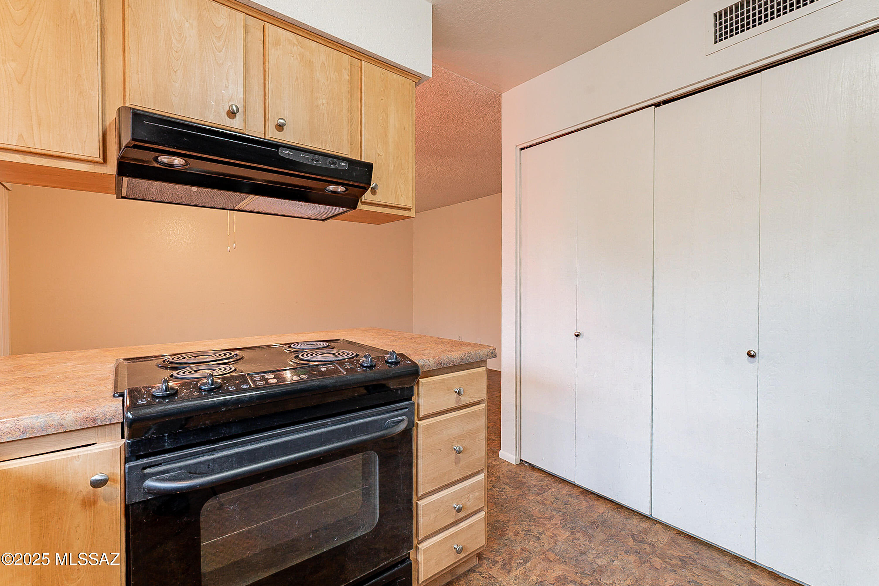 Quail Hollow (1-18) - Residential