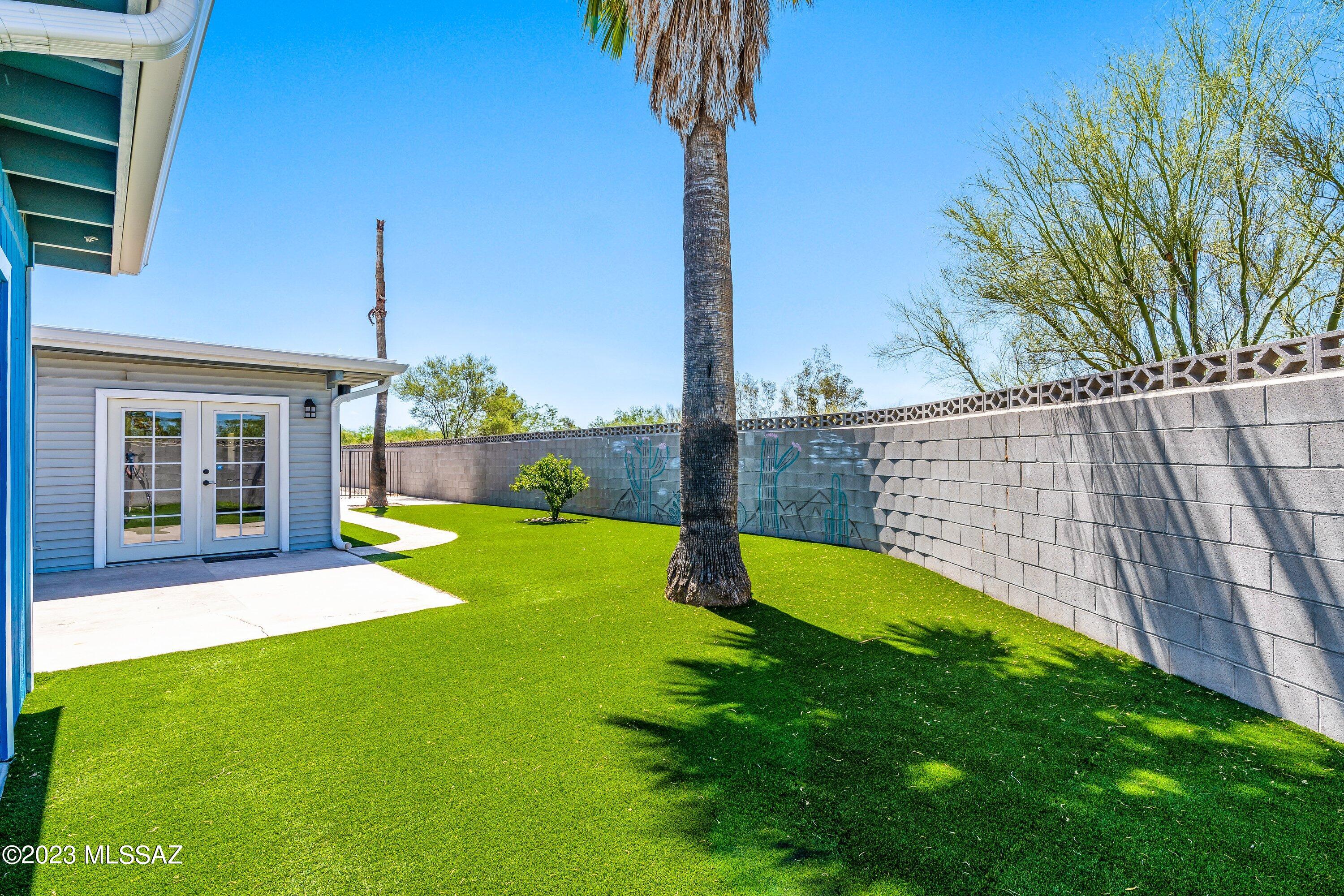 Casas Adobes No.2 (439-520) - Residential