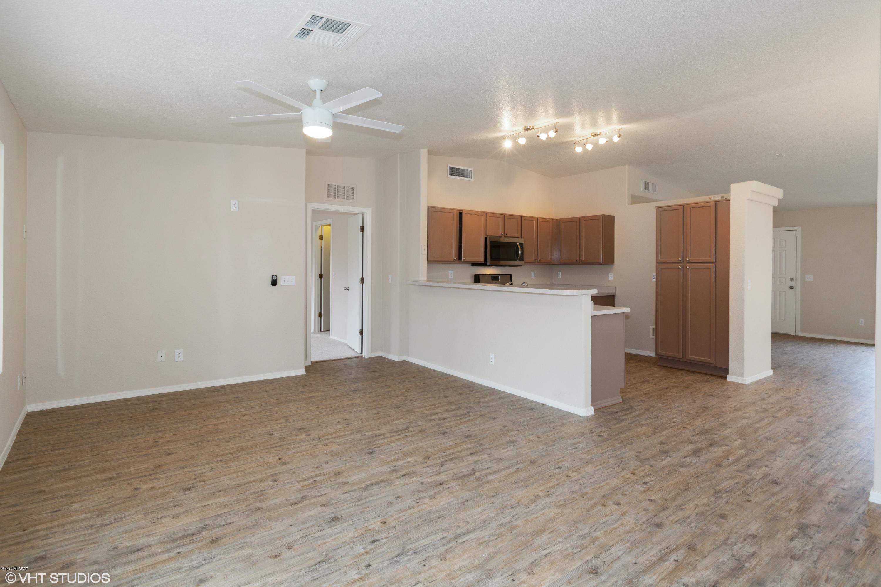Oakmore At Midvale (66-90,114-120,129-134,151-198) - Residential