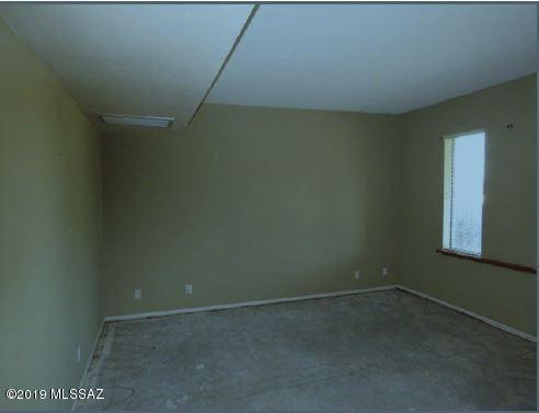 Unsubdivided - Residential