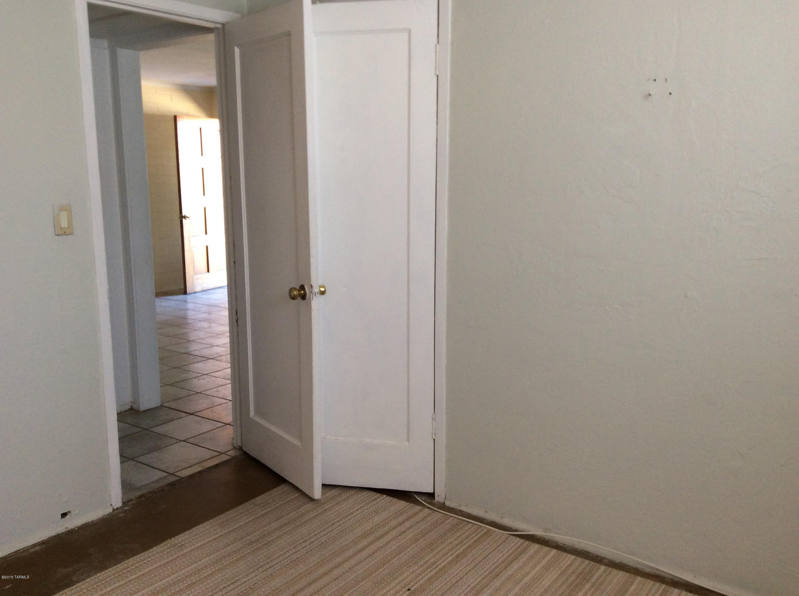 Mountain View Acre Farms - Residential Lease