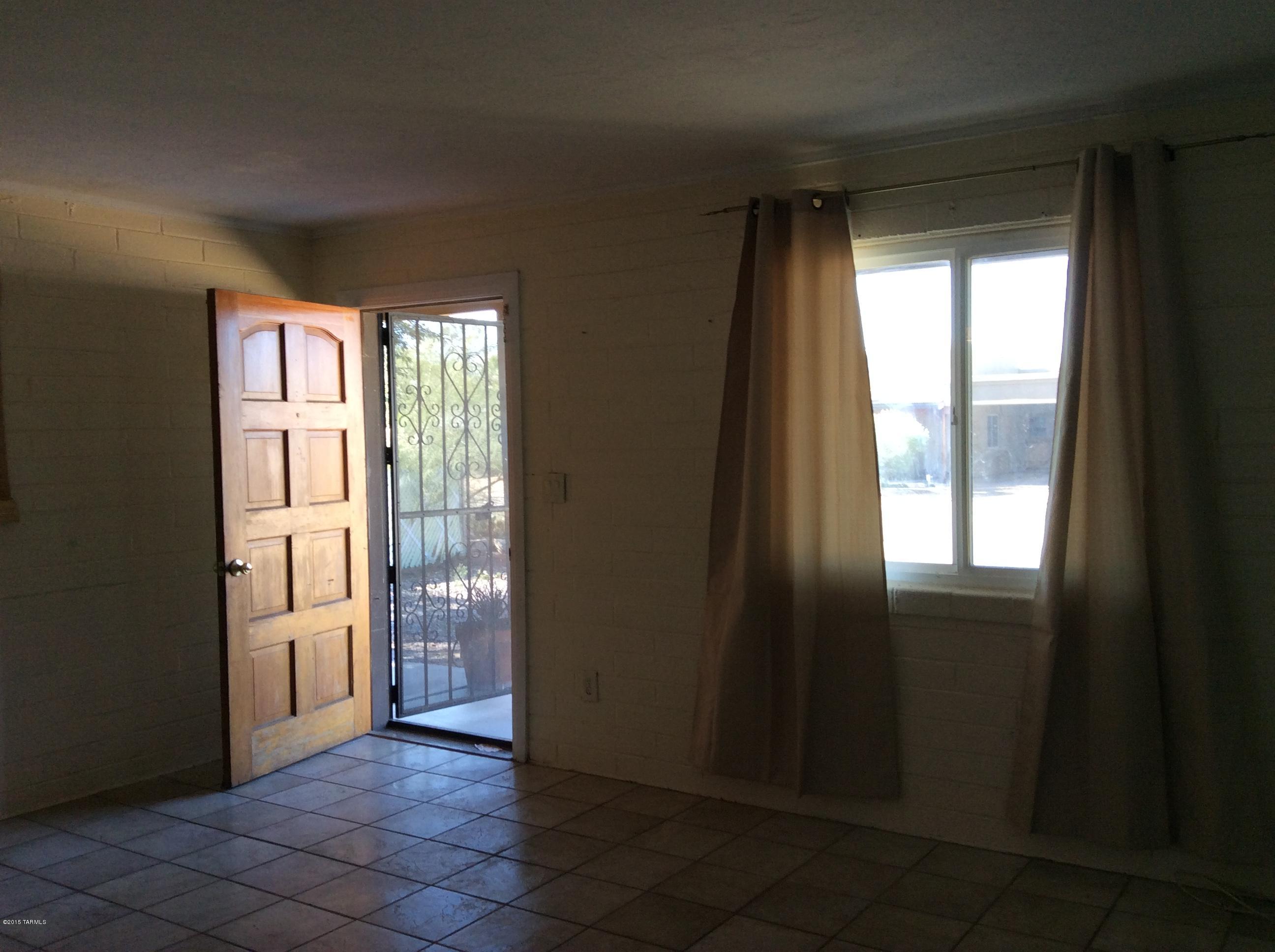 Mountain View Acre Farms - Residential Lease