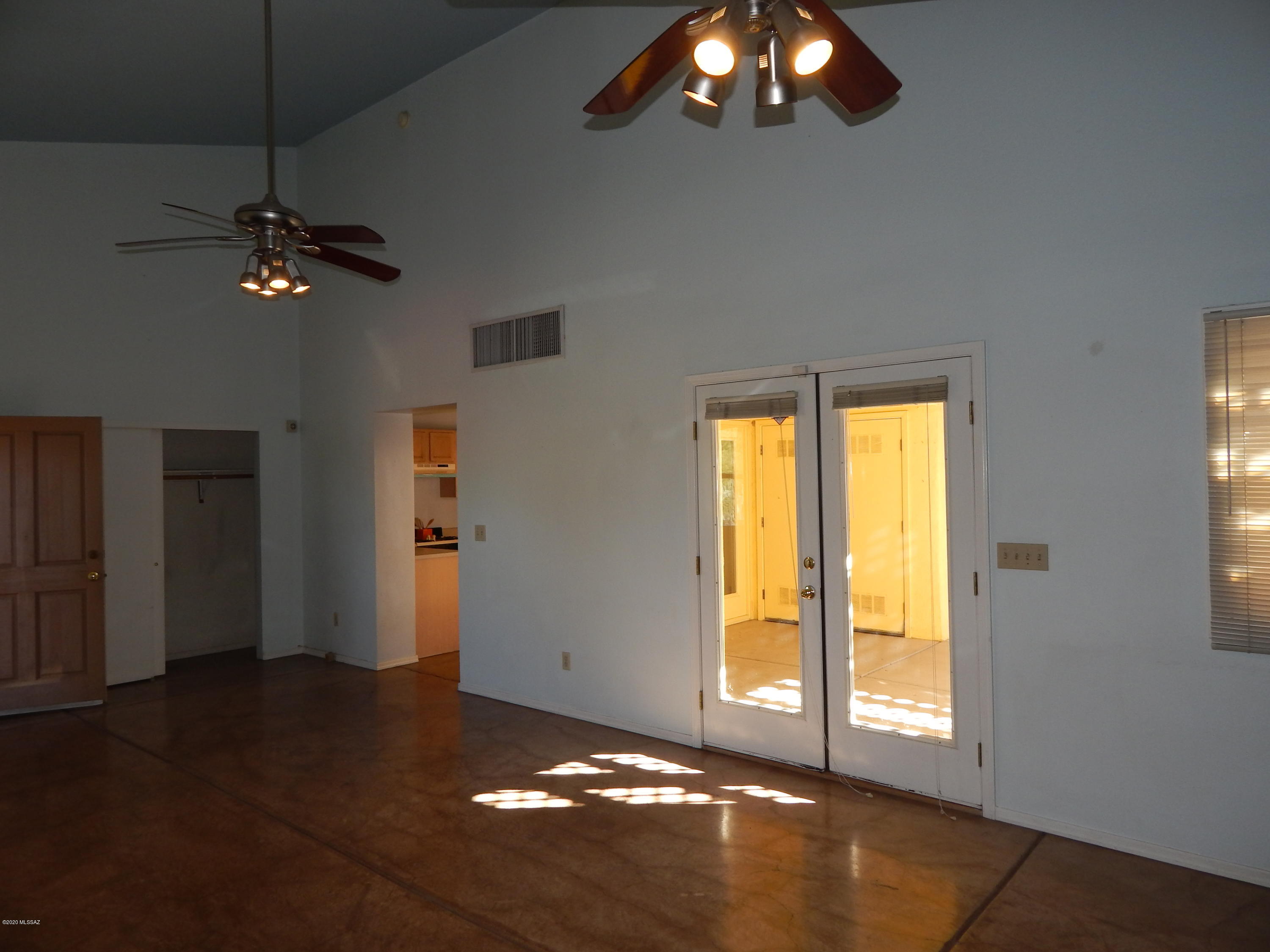 Unsubdivided - Residential Lease