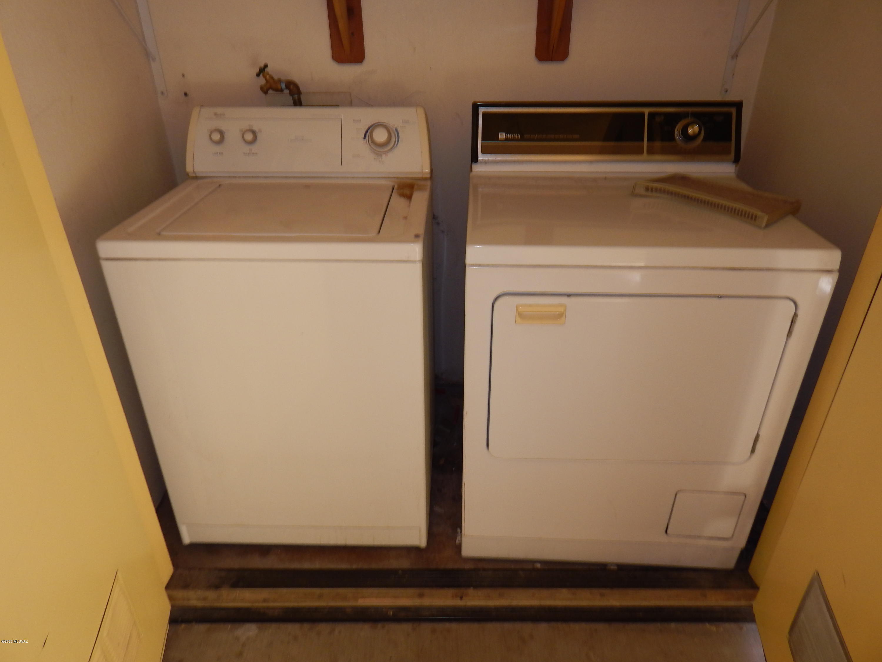 Unsubdivided - Residential Lease