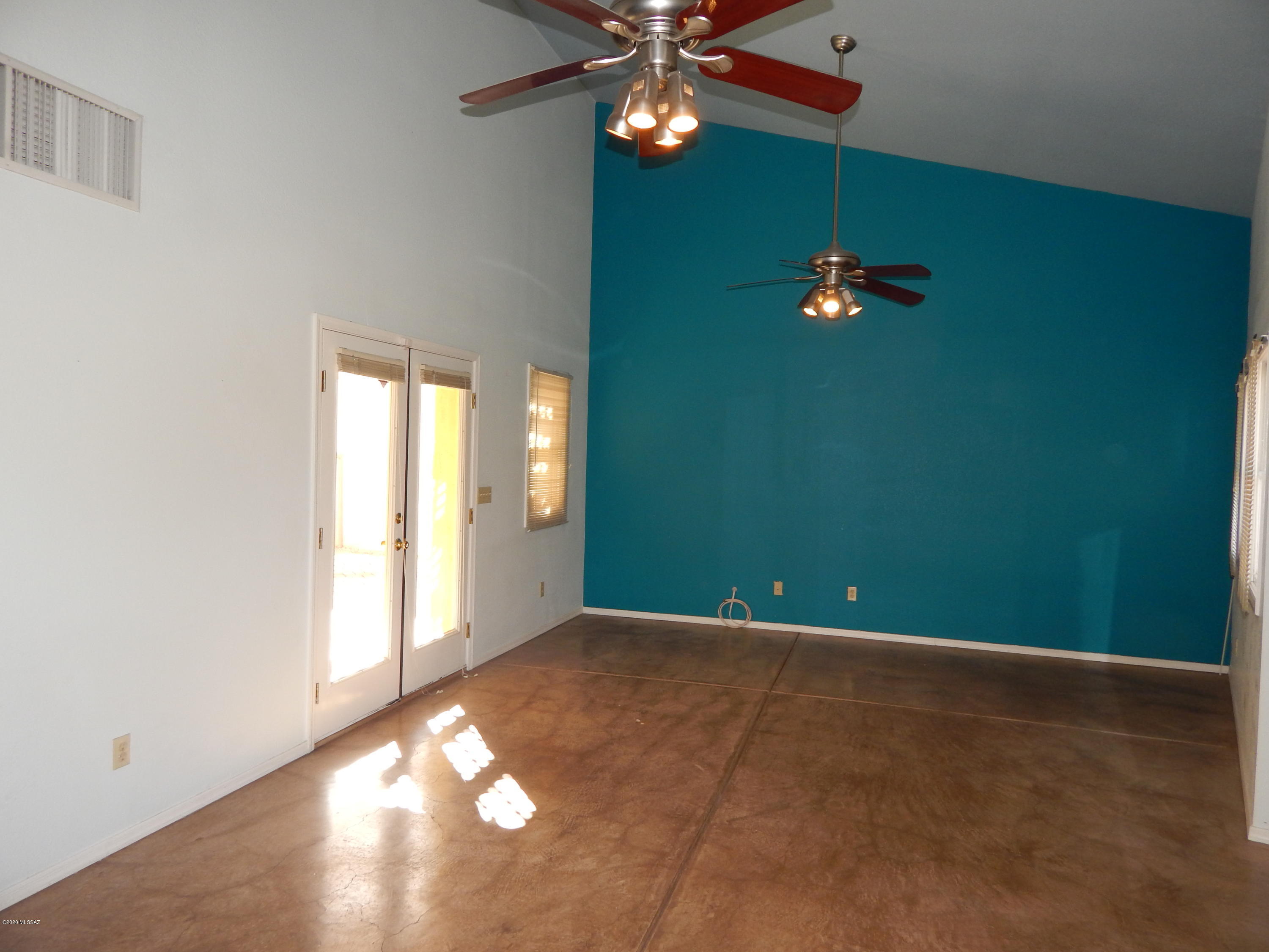 Unsubdivided - Residential Lease
